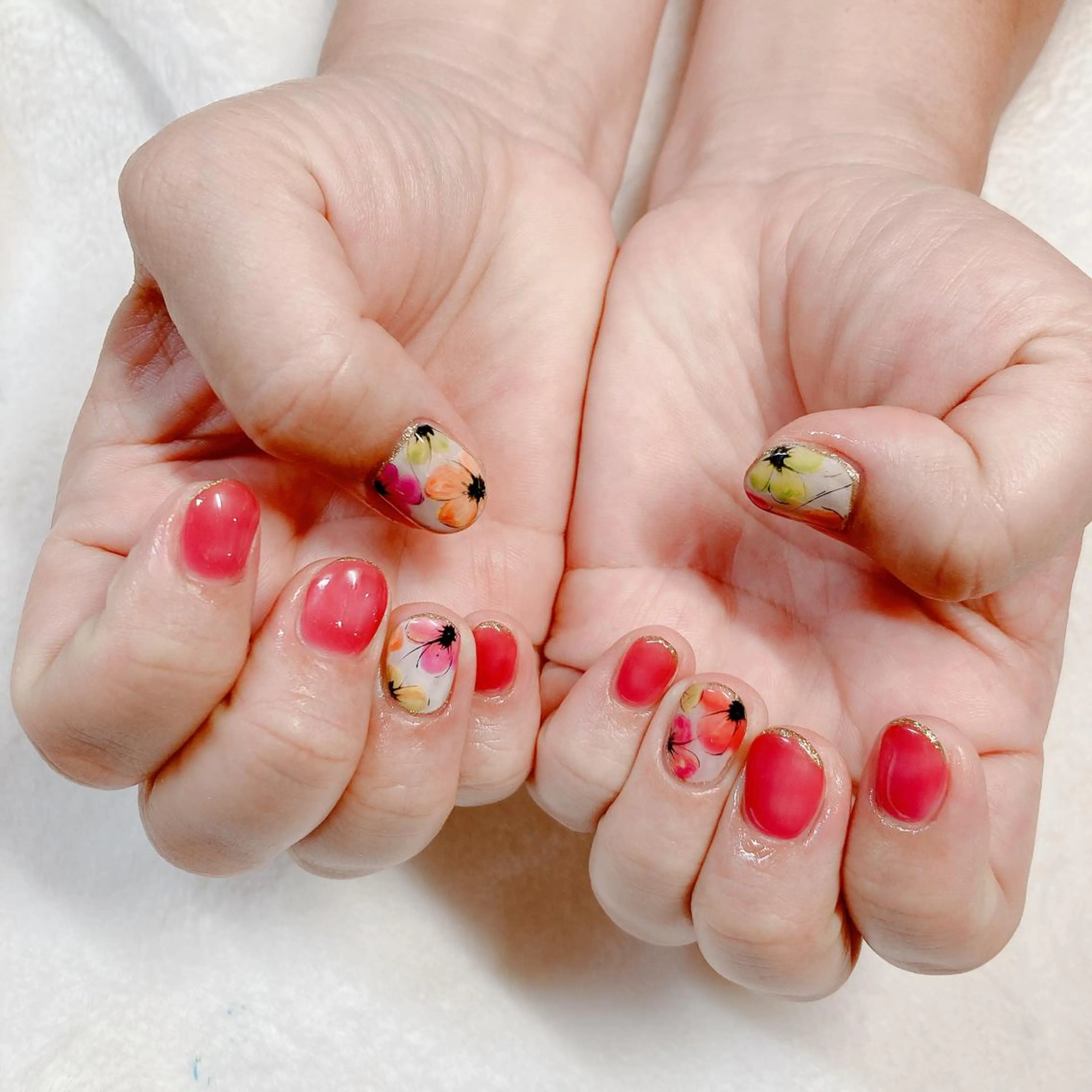 ネイル ハンドネイル 根津 綾子のネイルデザイン