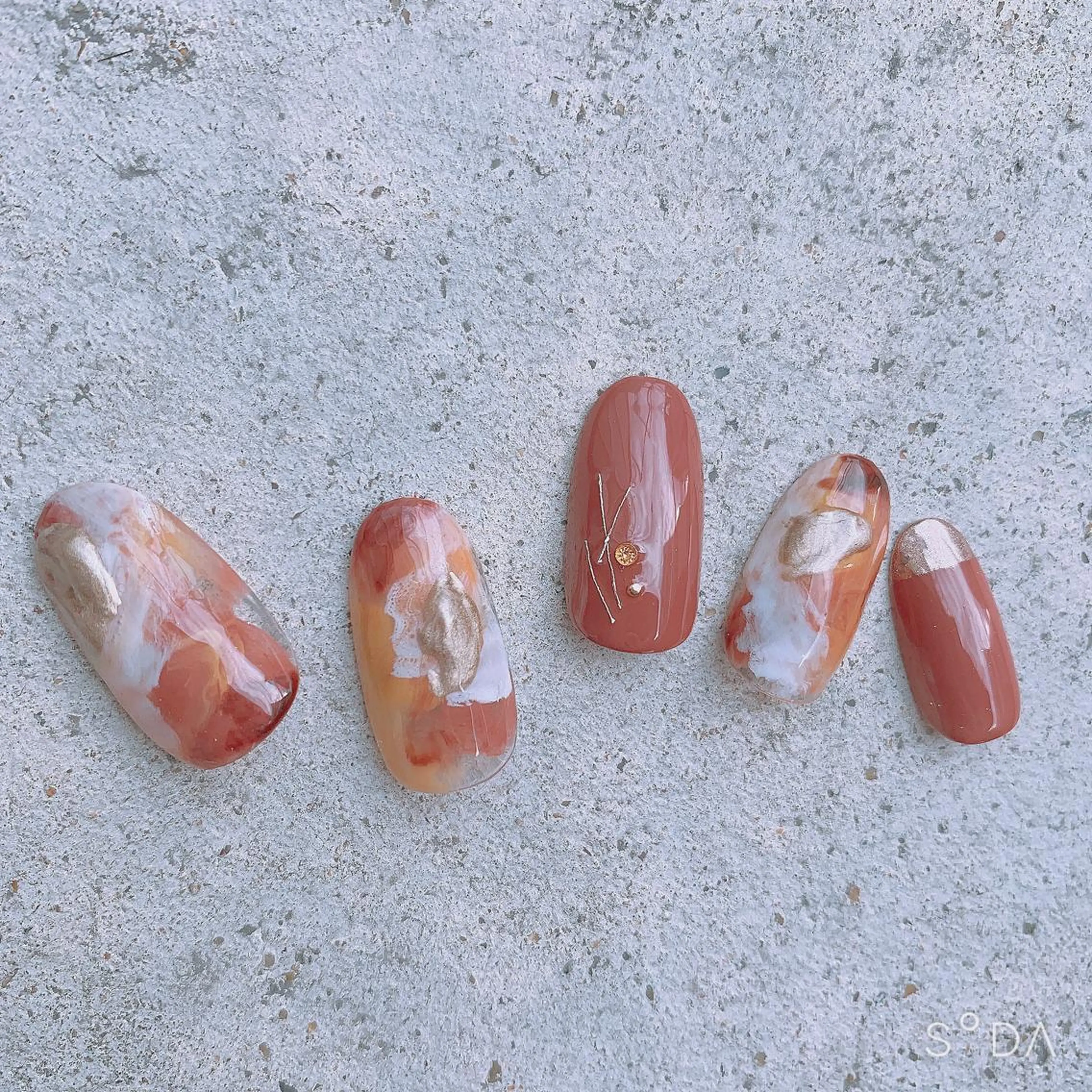 ネイル ブラウン Rena colore'のネイルデザイン