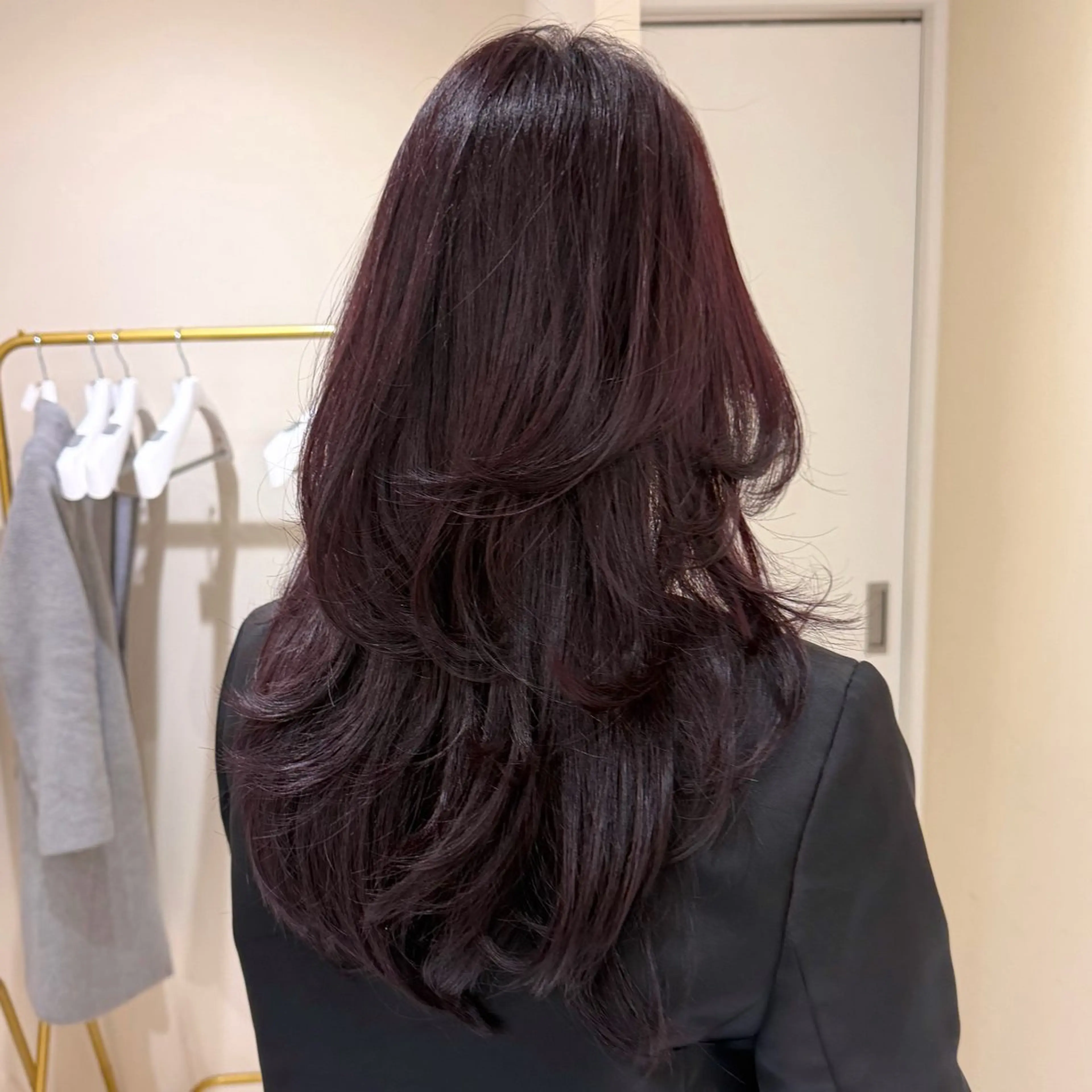 ロング カラー ヘアアレンジ レイヤーカット ロング 似合わせカット 小顔カット レイヤーカット🤍 RINAのヘアスタイル