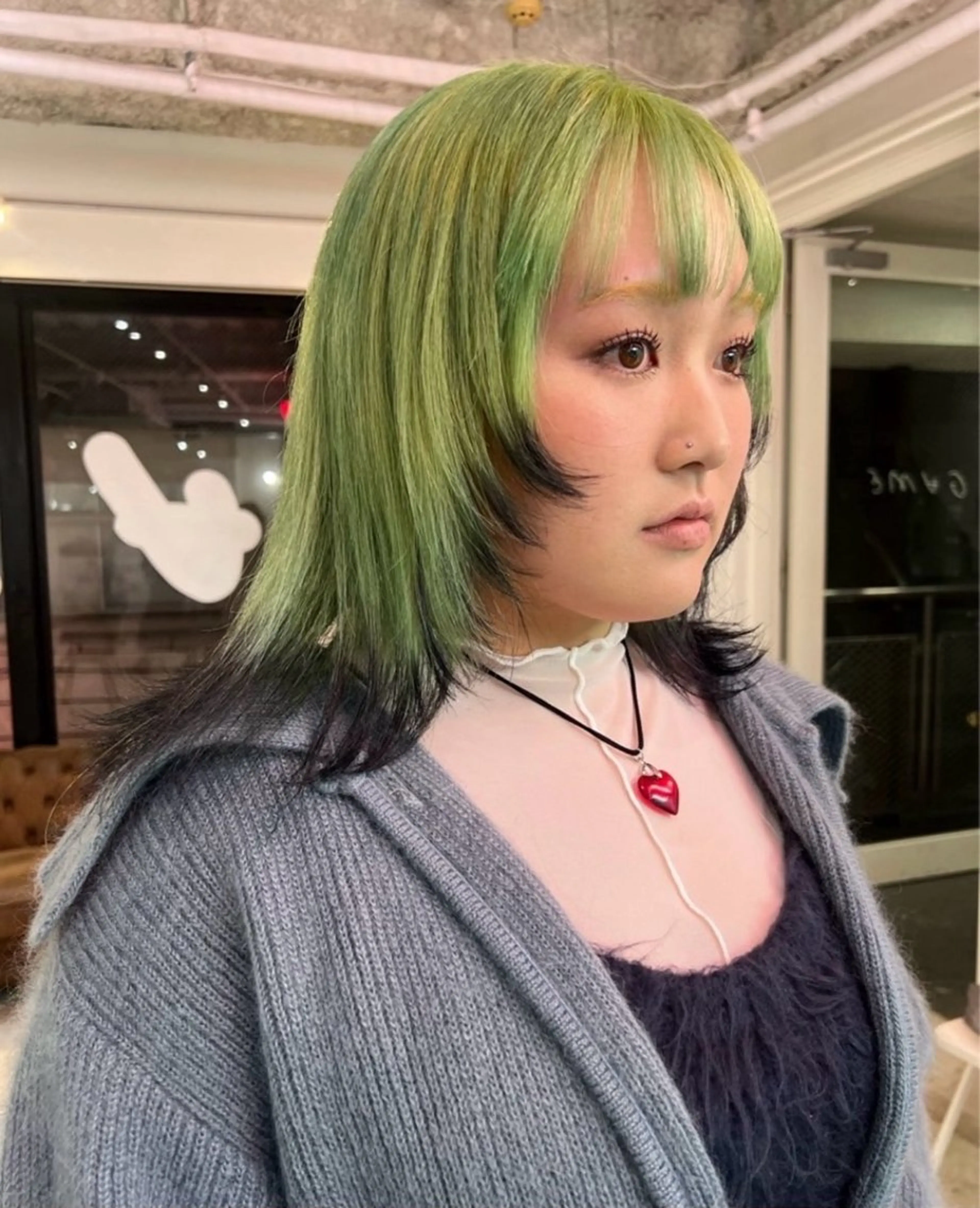 セミロング カラー ハイトーン×デザイン 🪽🫧HIKARIのヘアスタイル