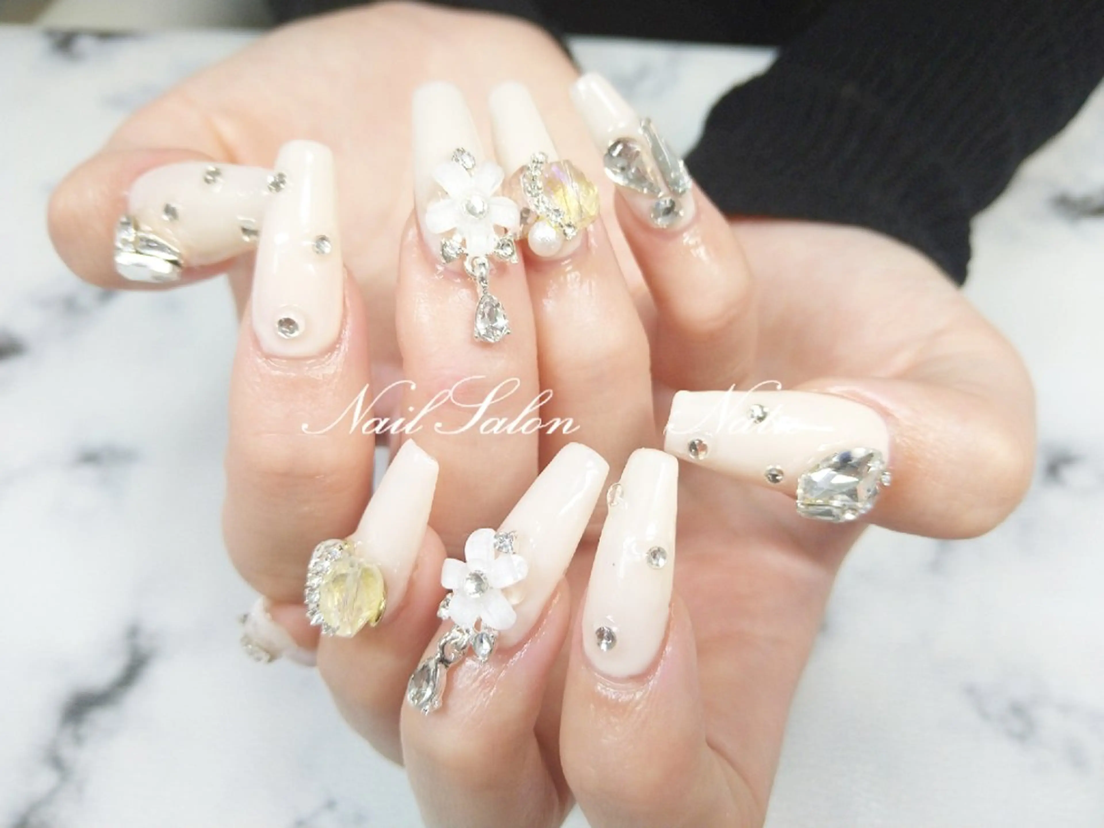 ネイル 長さ出し nailsalon　 Natuのネイルデザイン