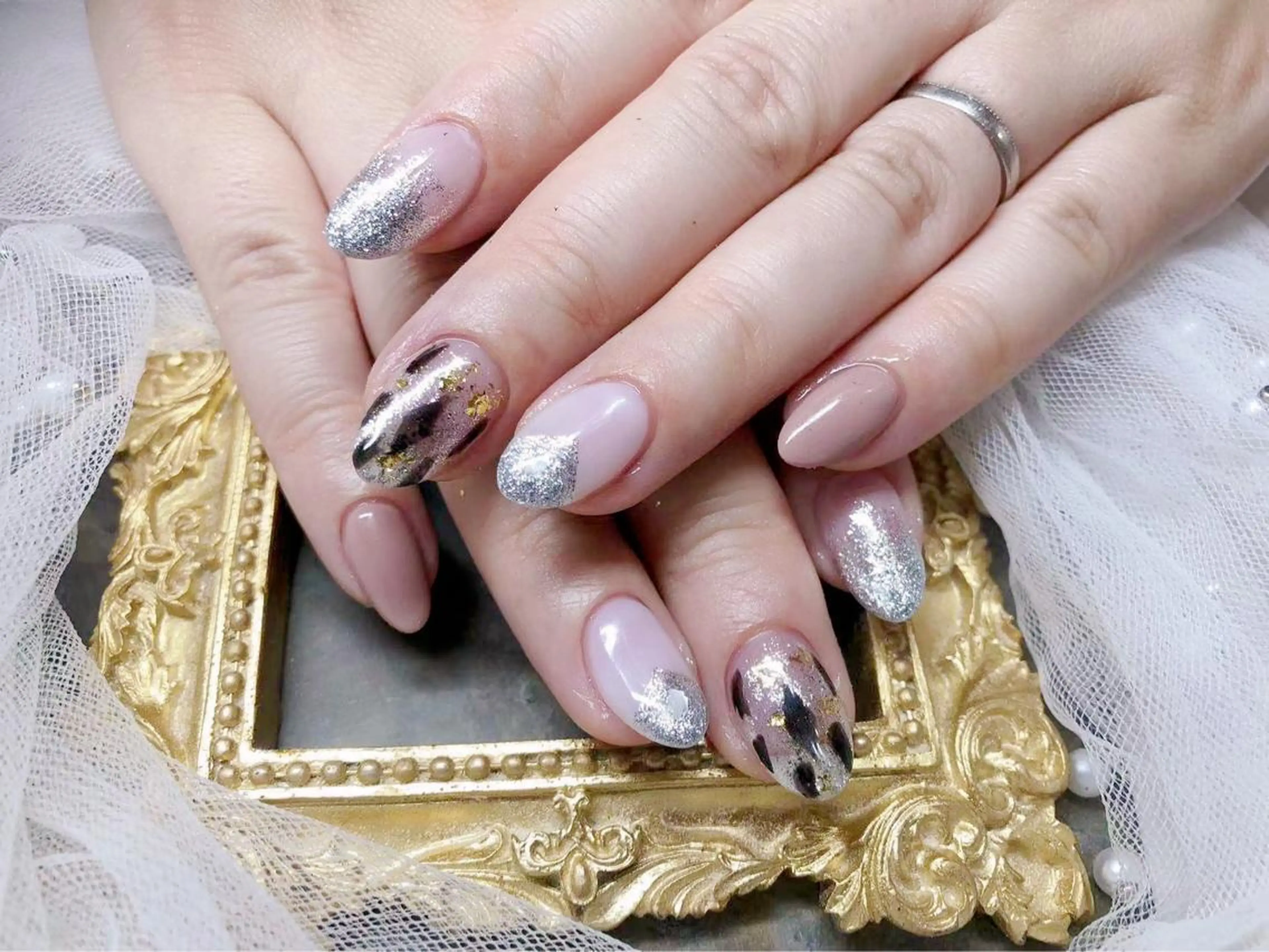 ネイル ハンドネイル マジックミラー所属・マジック ミラーのネイルデザイン