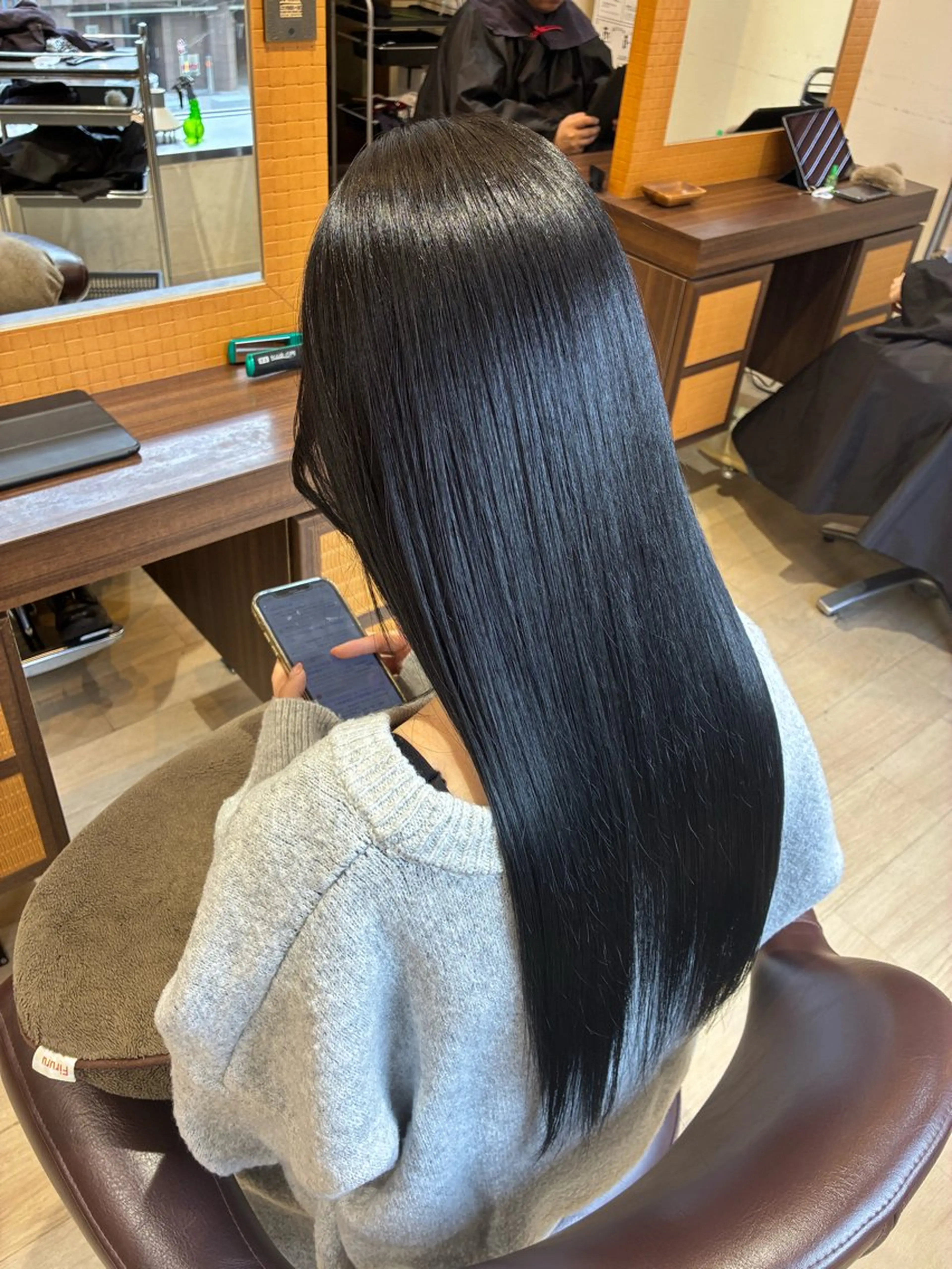 ロング ヘアカラー Orque kazuneのヘアスタイル