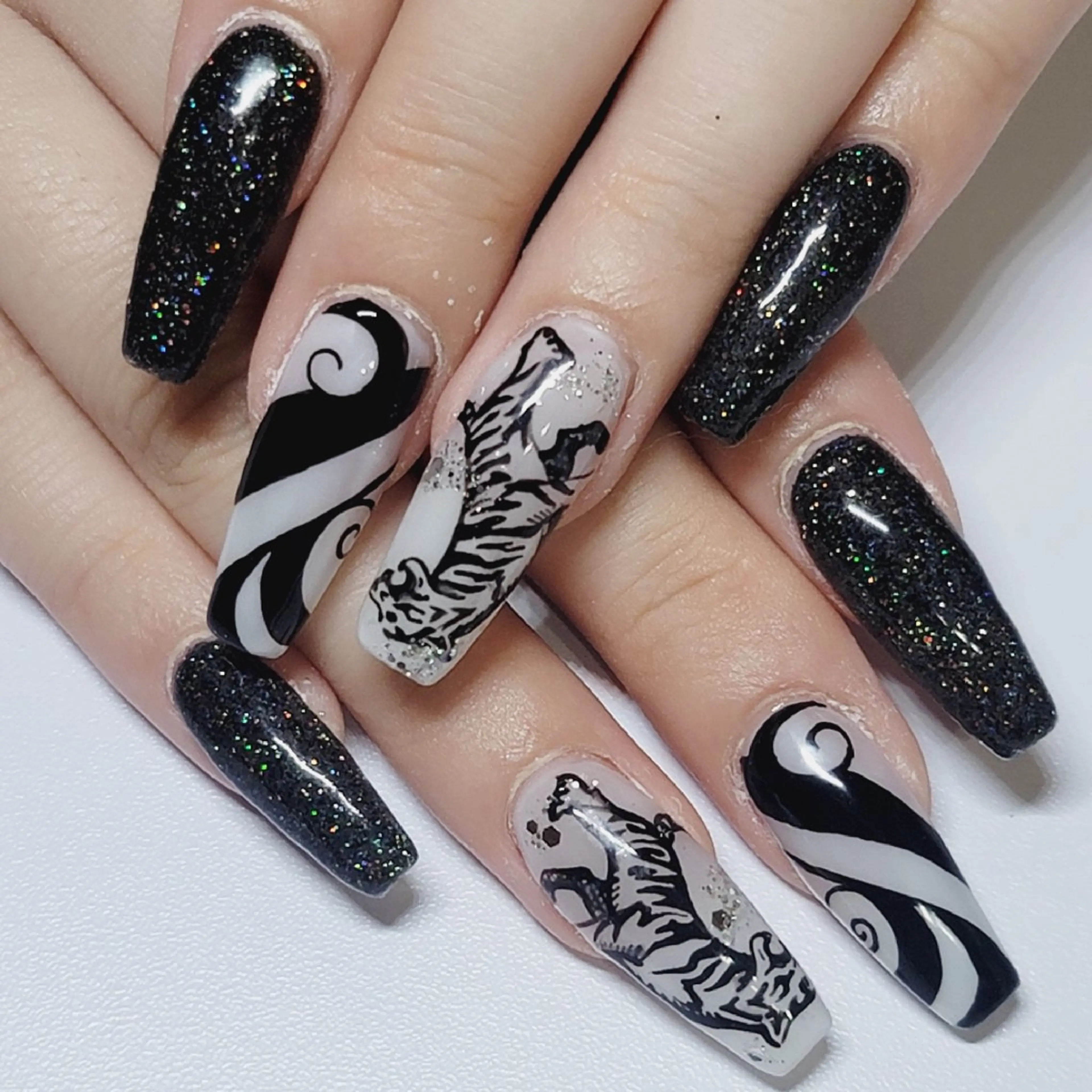 ネイル アートネイル オーロラネイル ラメ(グリッター) ホワイト ハンドネイル よしだ ひろきのネイルデザイン