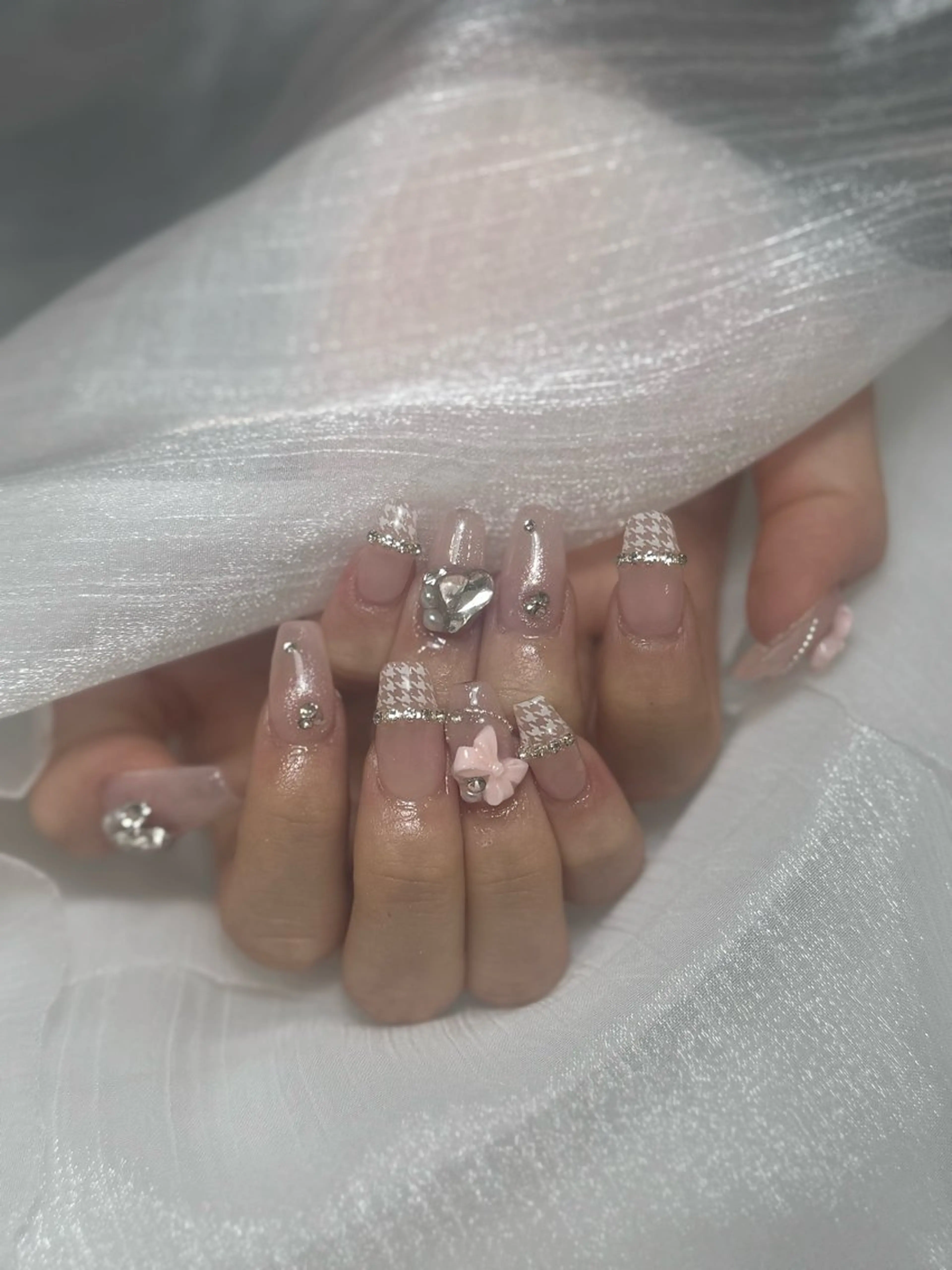 ネイル ハンドネイル DIAMOND Nail🥇のネイルデザイン