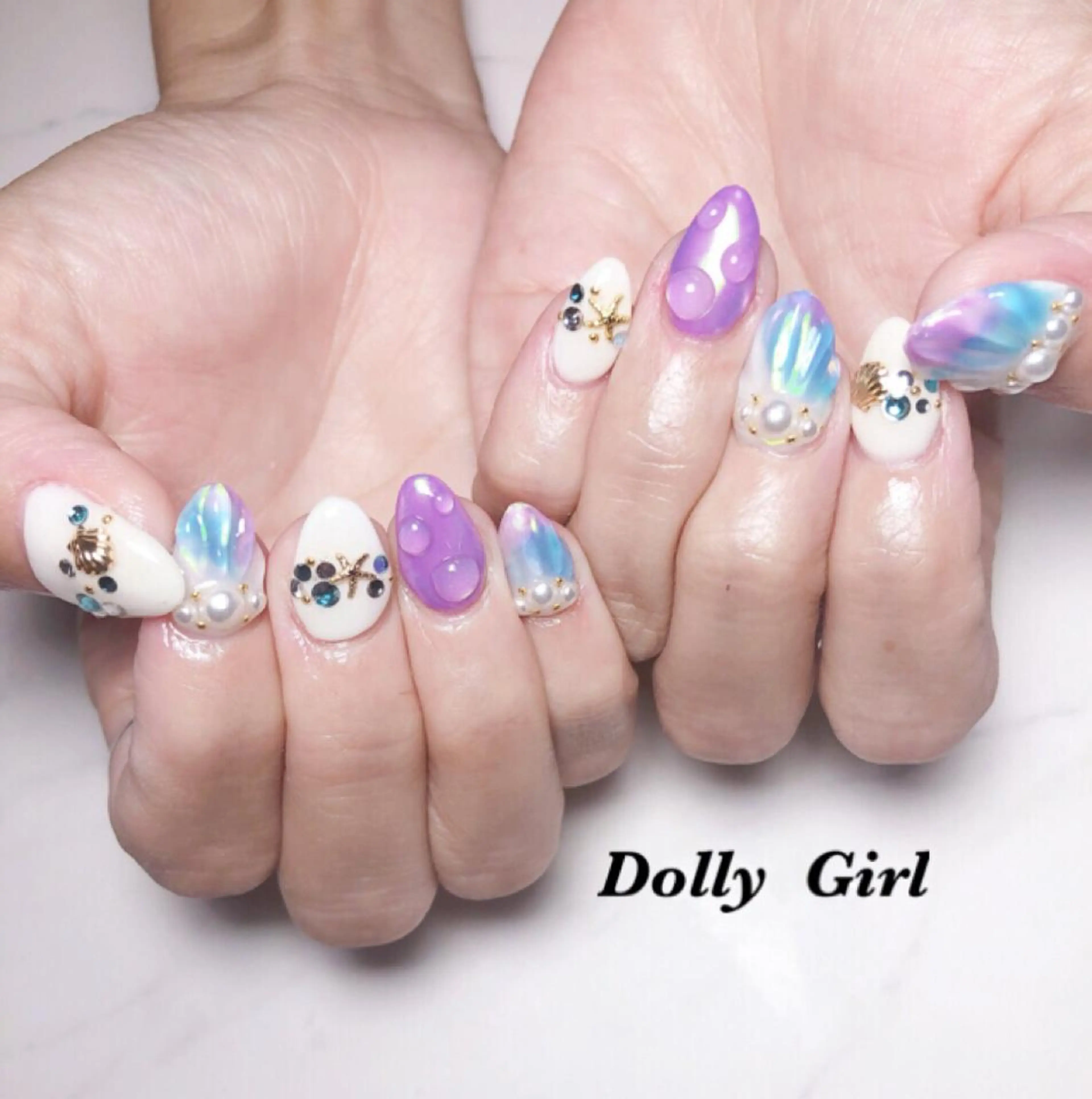 ネイル 個室ネイルサロンDolly  Girl〜ドーリーガール〜所属・DollyGirl KYOKOのネイルデザイン