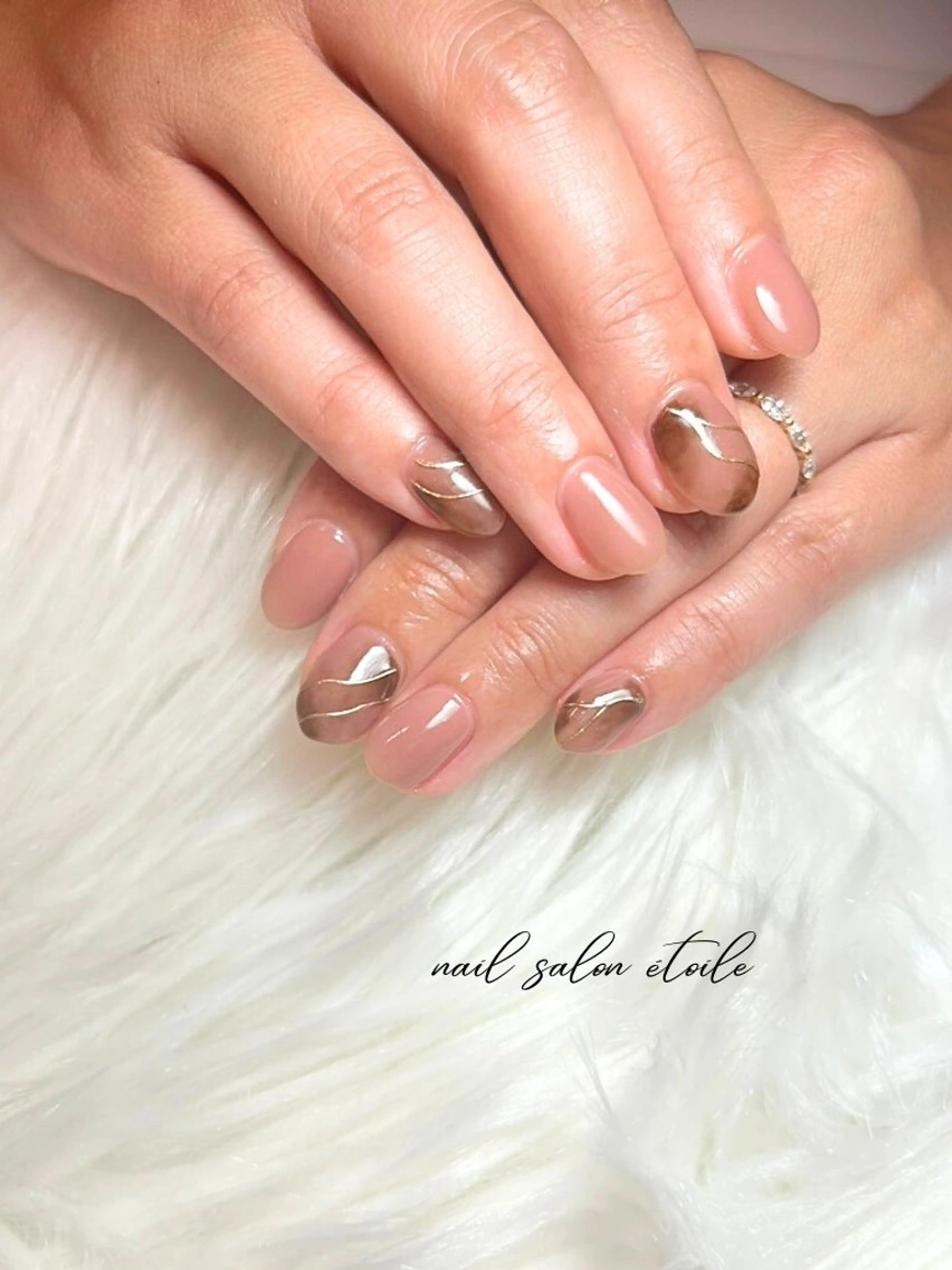 ネイル ブラウン 持ち込み ニュアンスネイル 冬ネイル ハンドネイル nail salon étoileのネイルデザイン
