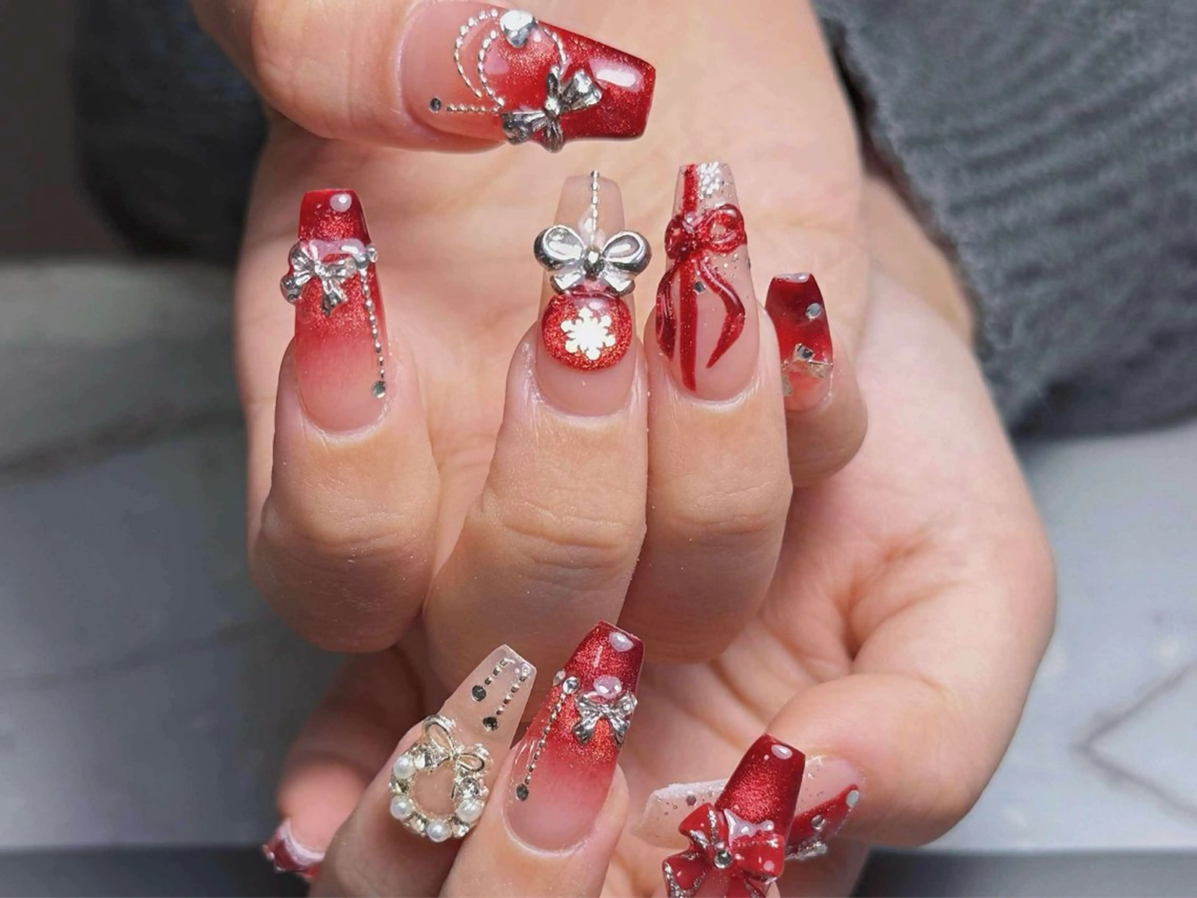 ハンドネイル ハンドケア さくら💮💮 【オフ無料】のネイルデザイン