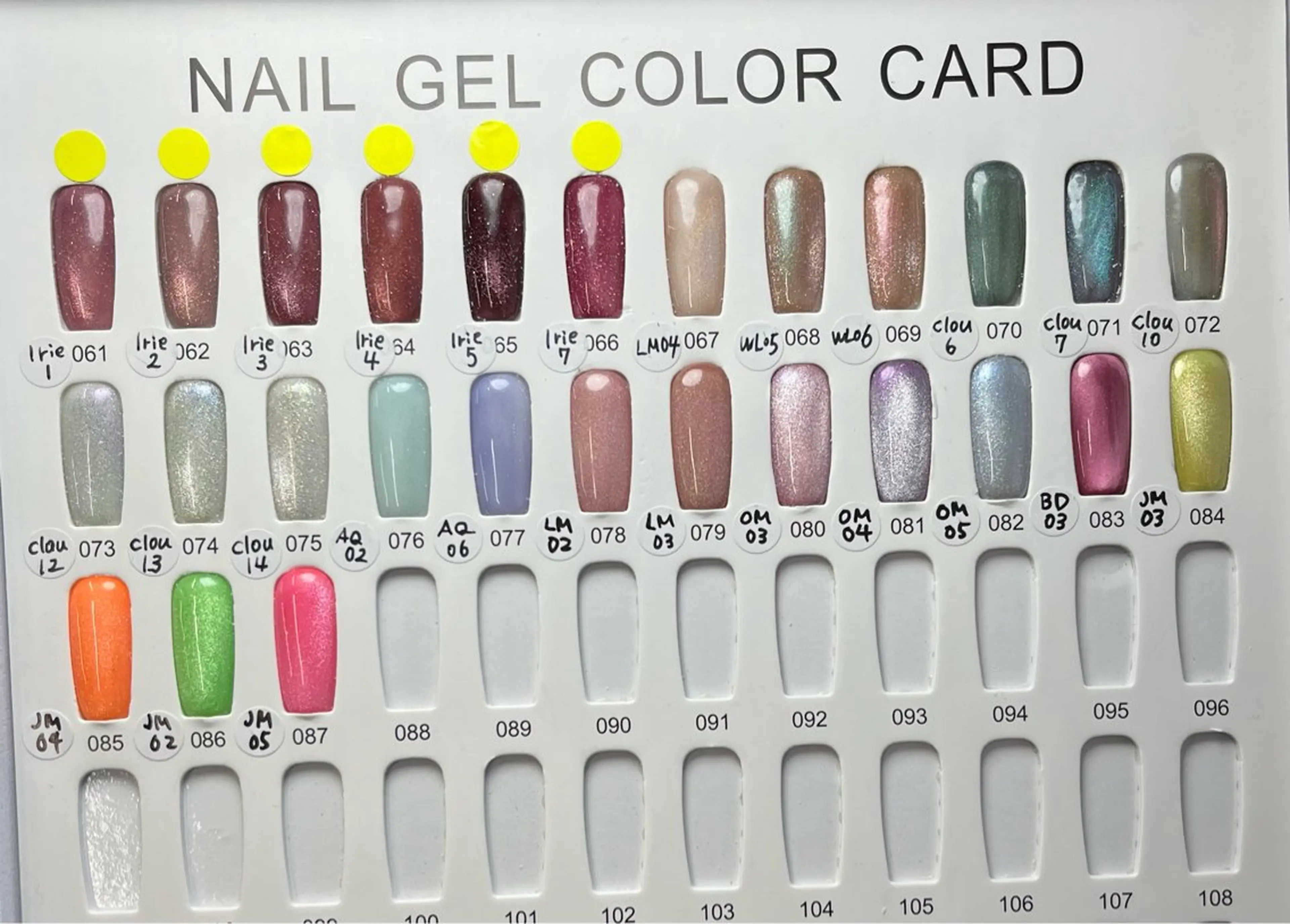 ネイル マグネットネイル miyu .のネイルデザイン