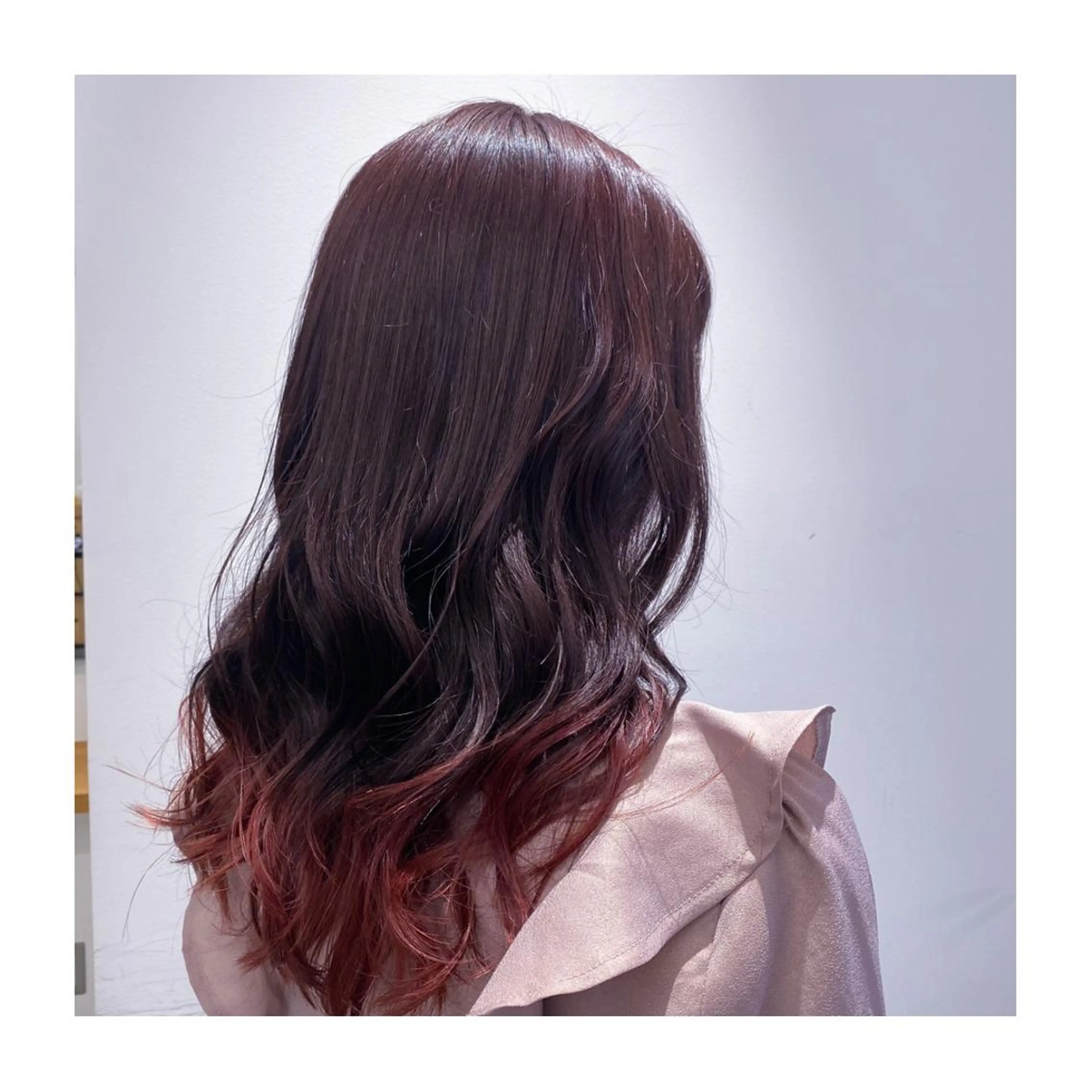 ロング カラー ブリーチ ケアブリーチ 小國 綾かのヘアスタイル