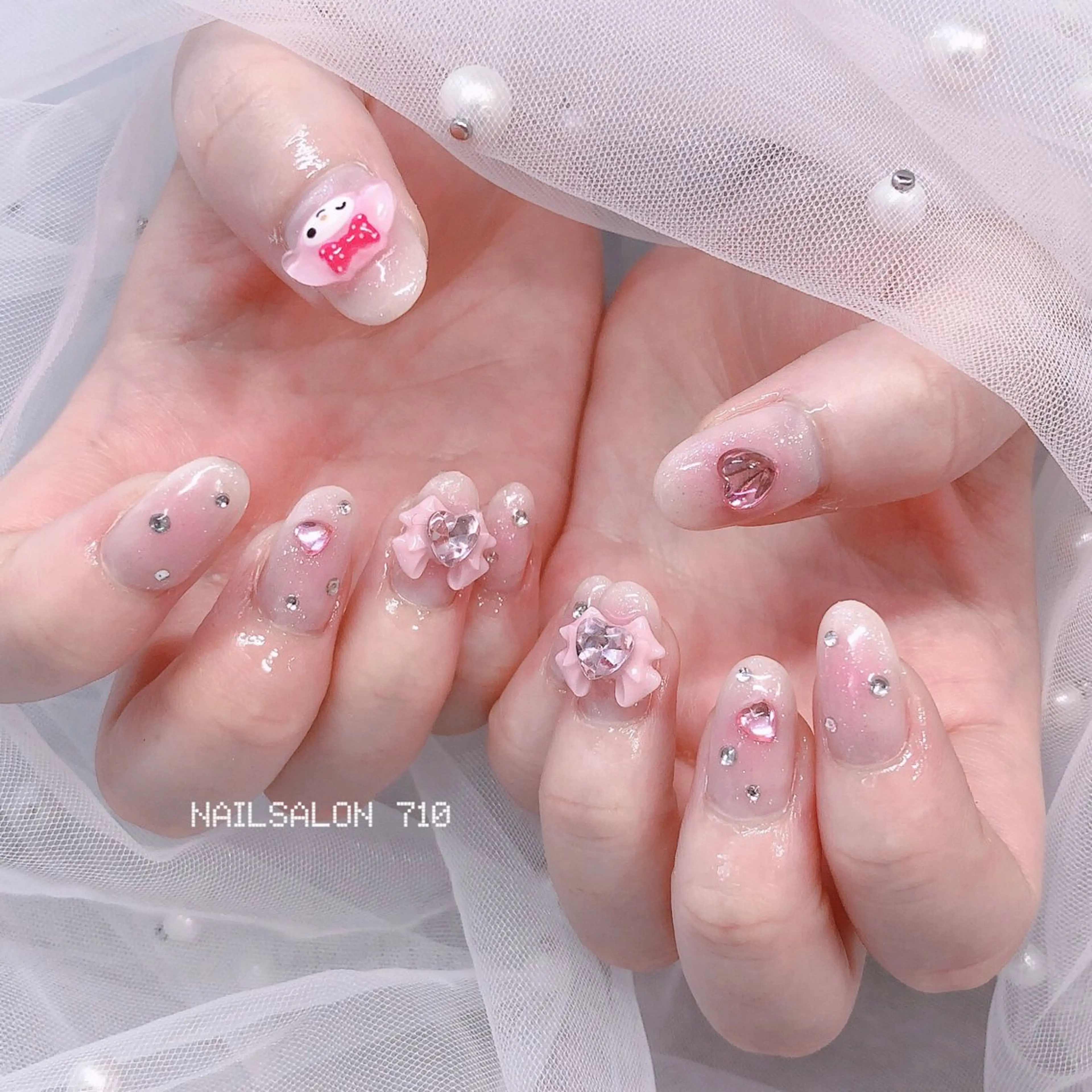 ネイル ハンドネイル フットネイル ナナイチゼロ I.Naoのネイルデザイン