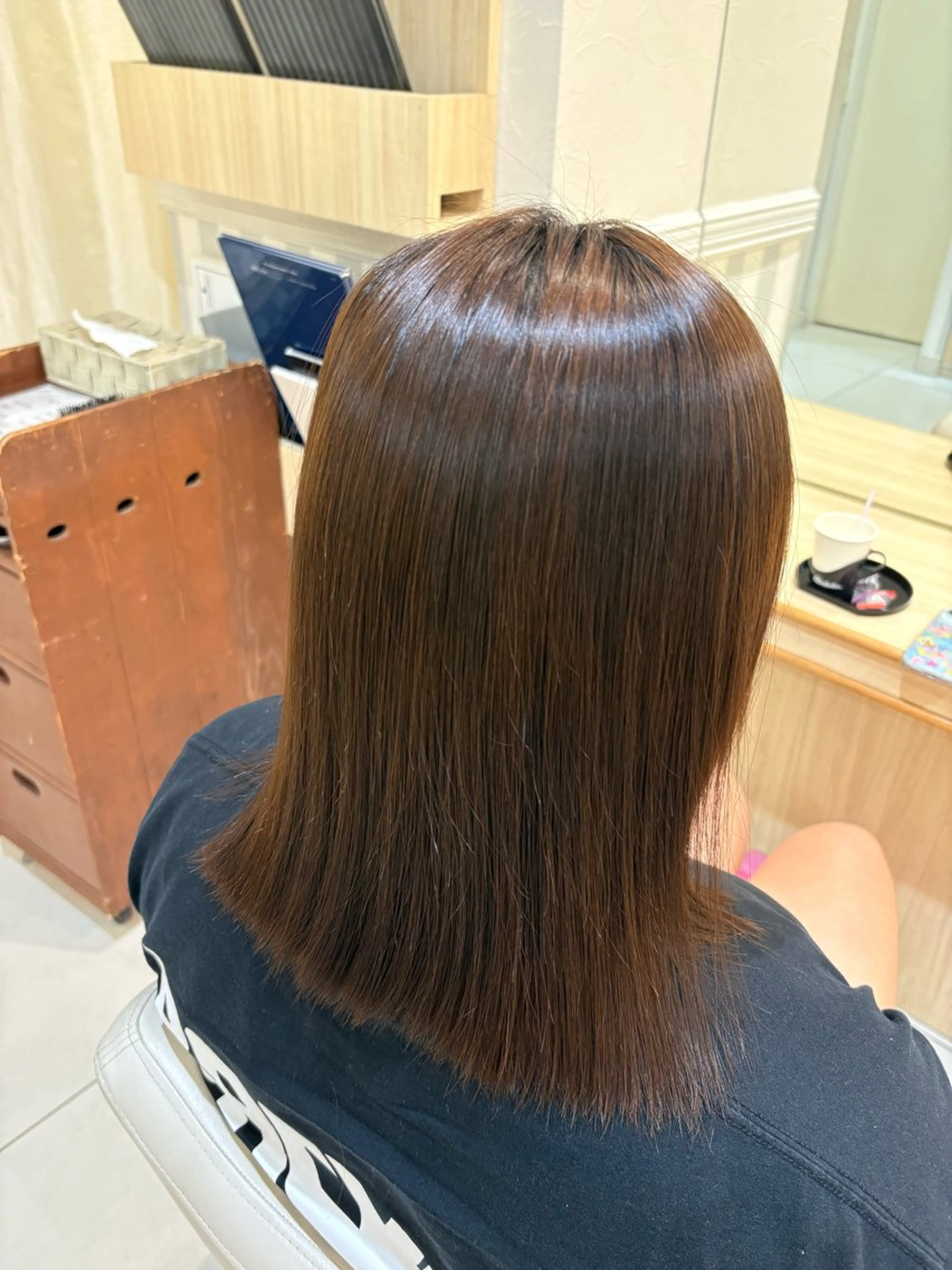 ミディアム 鵜野 惠帆のヘアスタイル