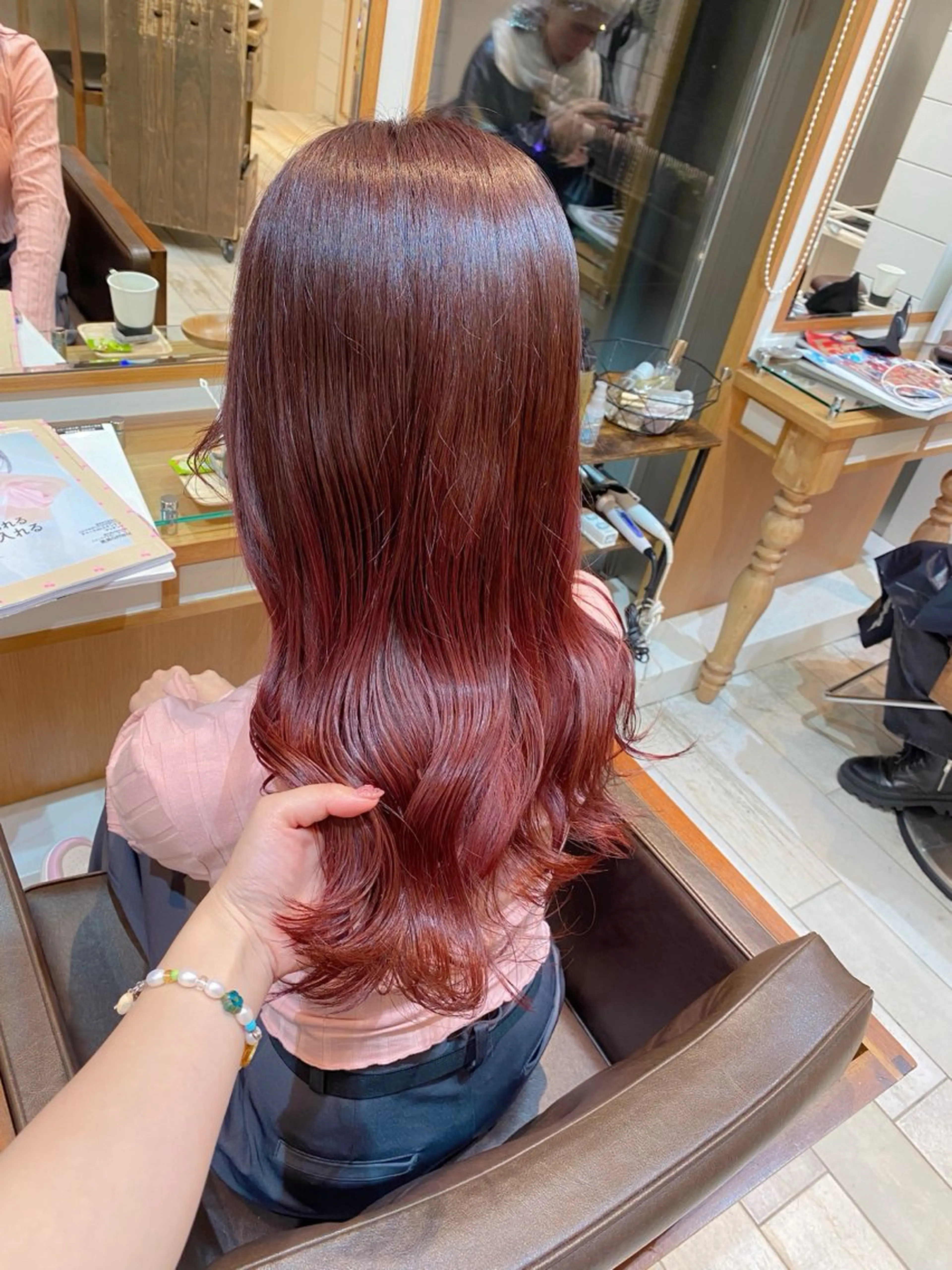 ミディアム カラー Lil by JIL BLAN所属・美髪ヘア💛 TOMOMIのヘアスタイル