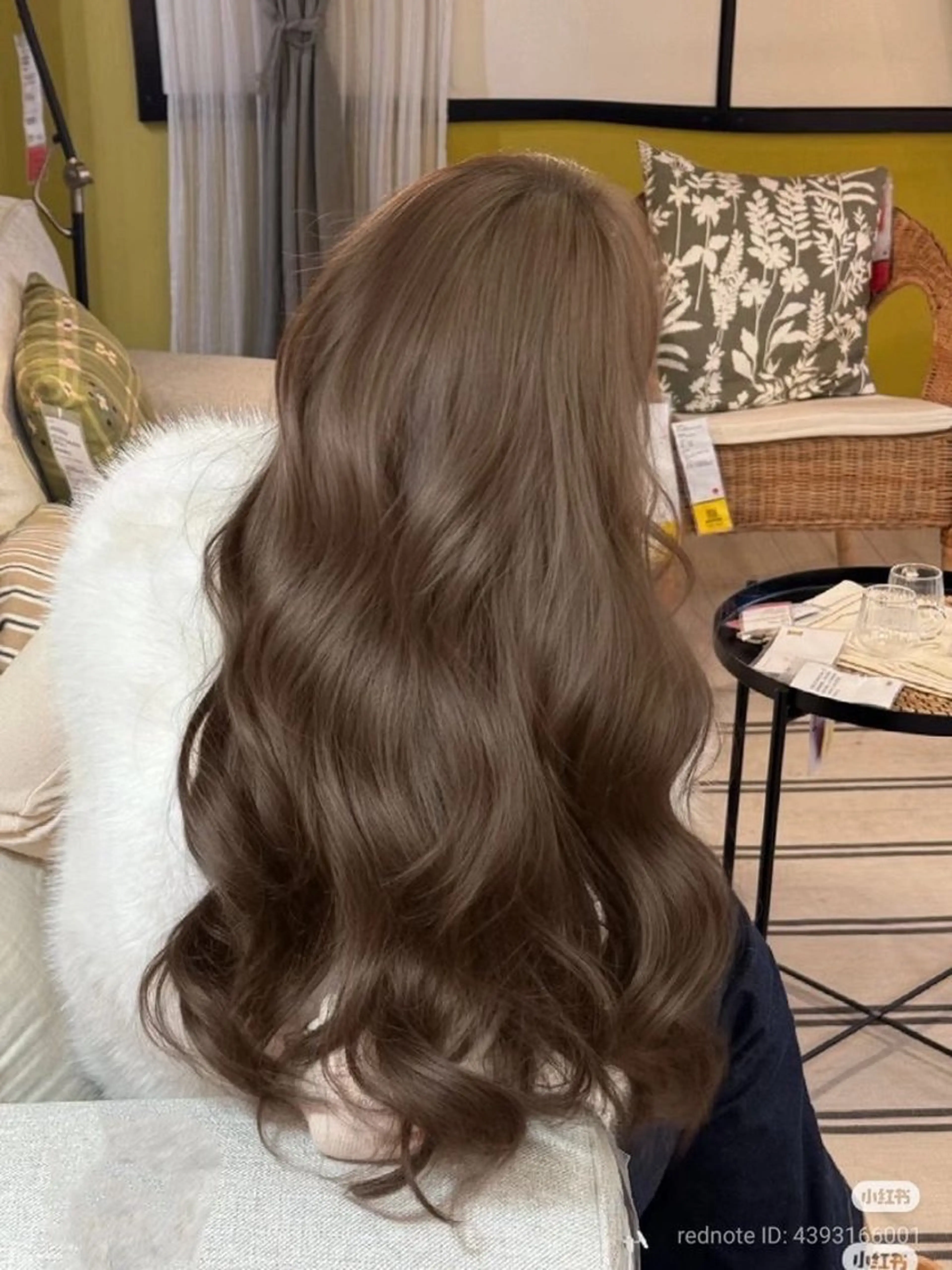 ロング カラー ベージュカラー ミルクティーベージュ カット ヘアカラー 韓国風グレージュ 🤍たくみ🤍のヘアスタイル