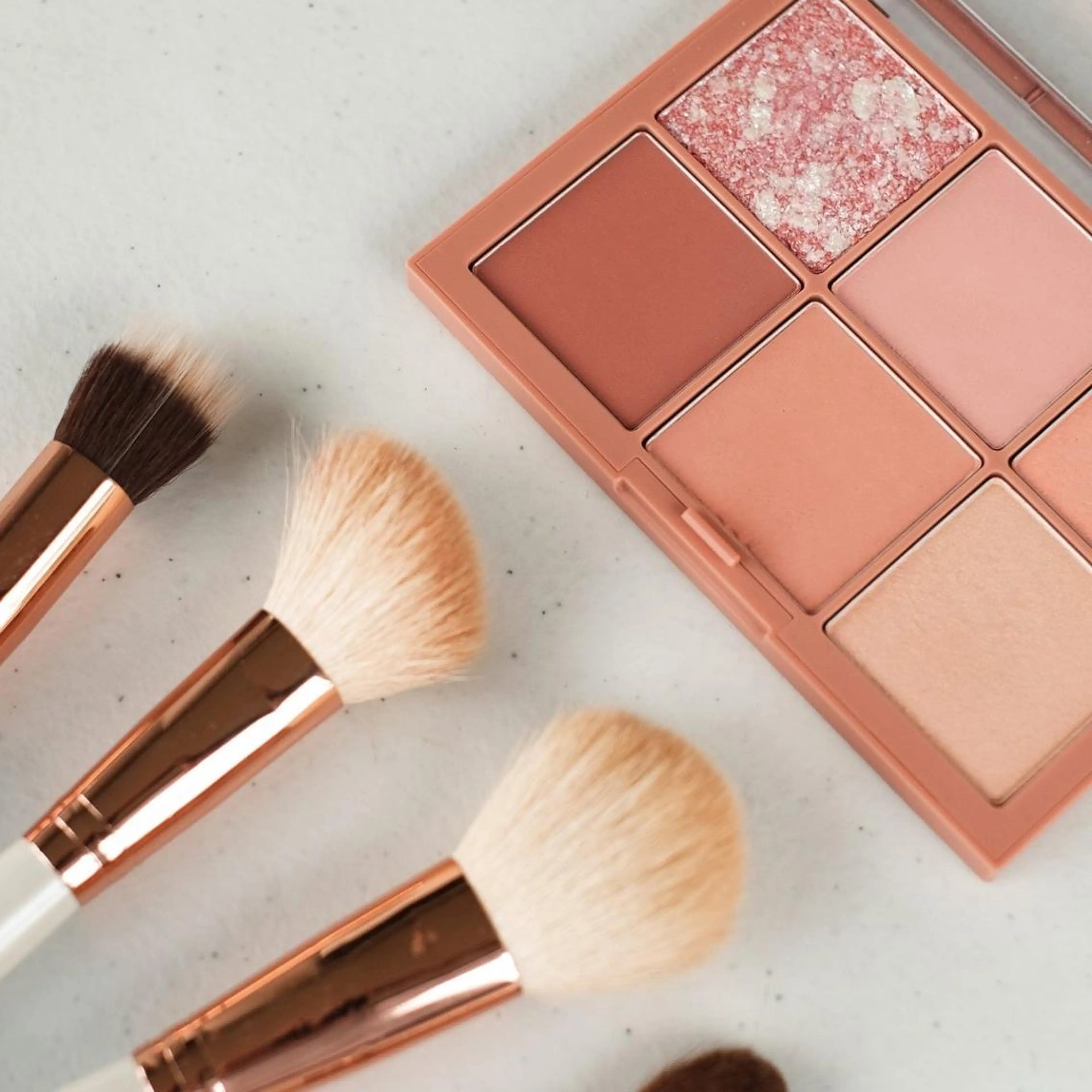 うたな .のヘアスタイル