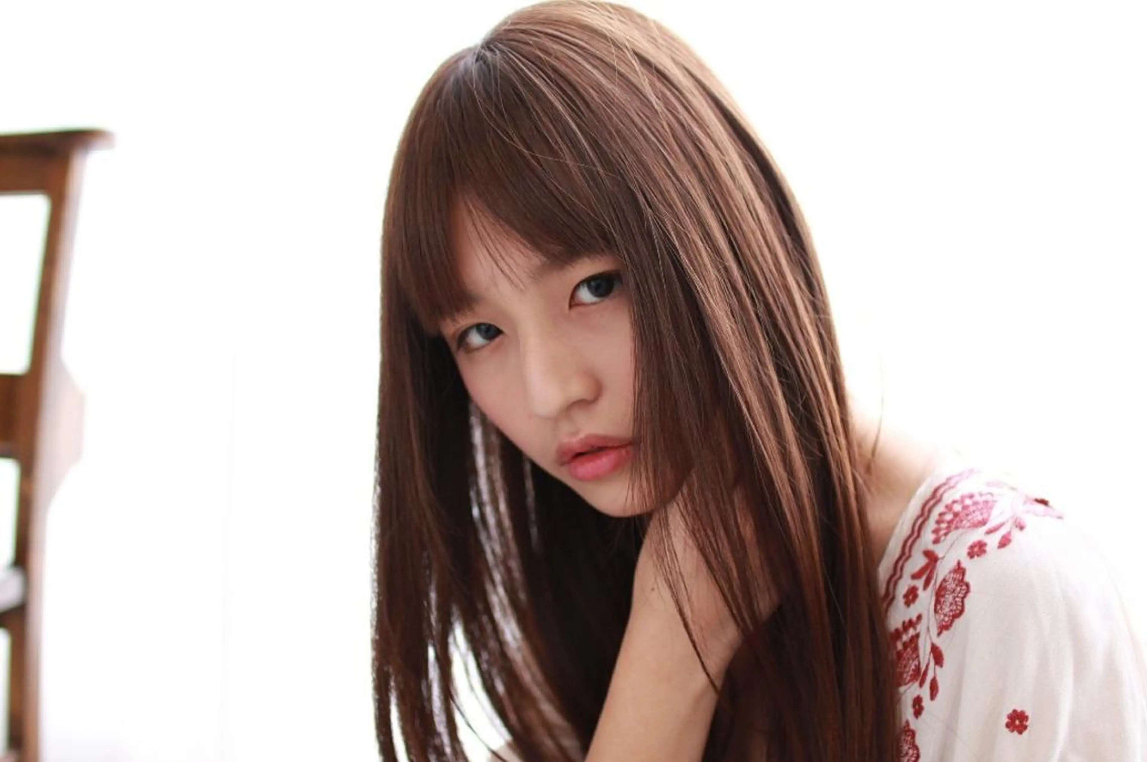 ロング カラー 岩出 俊のヘアスタイル