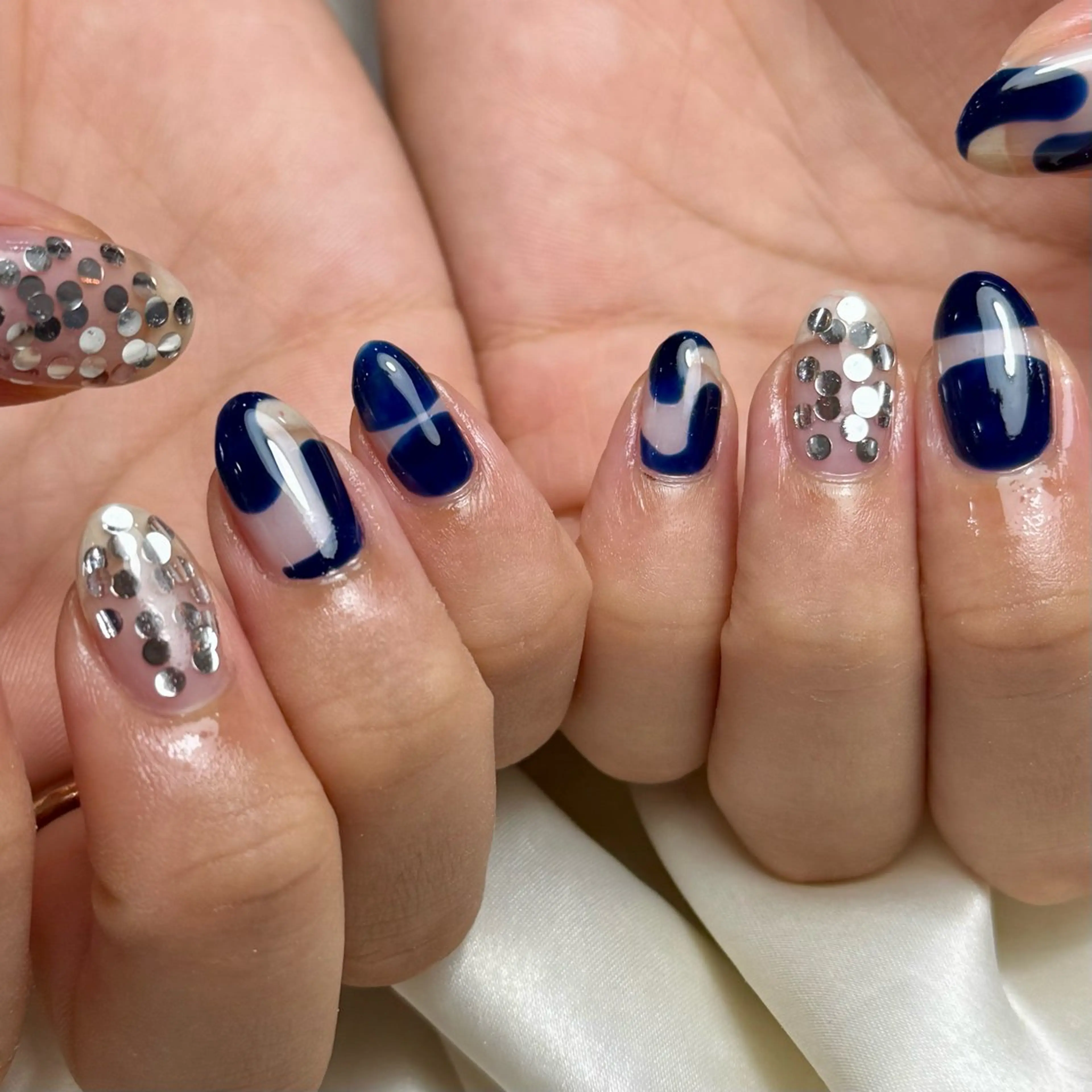 ネイル クリアネイル キラキラネイル ハンドネイル Ray nail natsu🎀のネイルデザイン