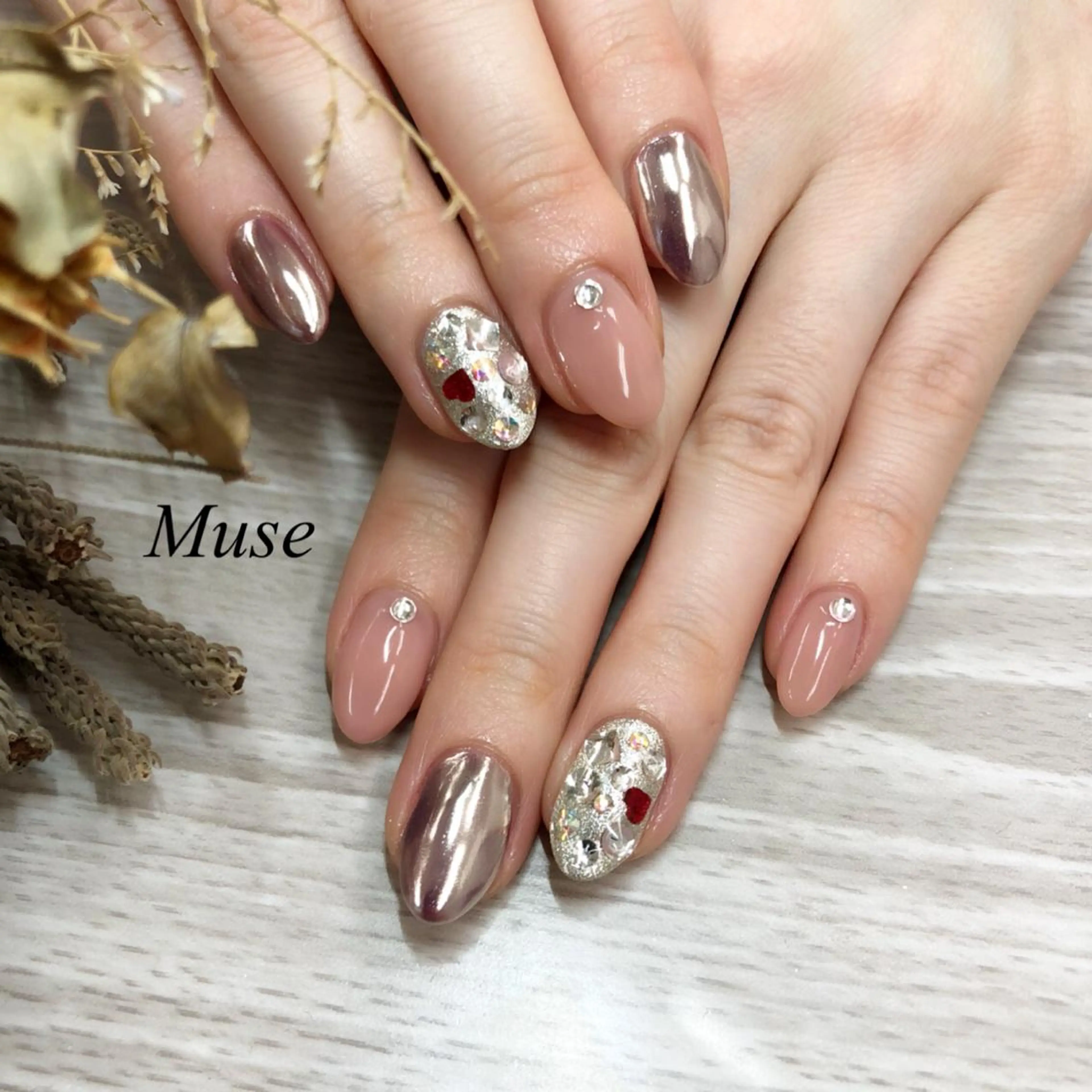 ネイル ミラーネイル ハンドネイル Nail salon Museのネイルデザイン