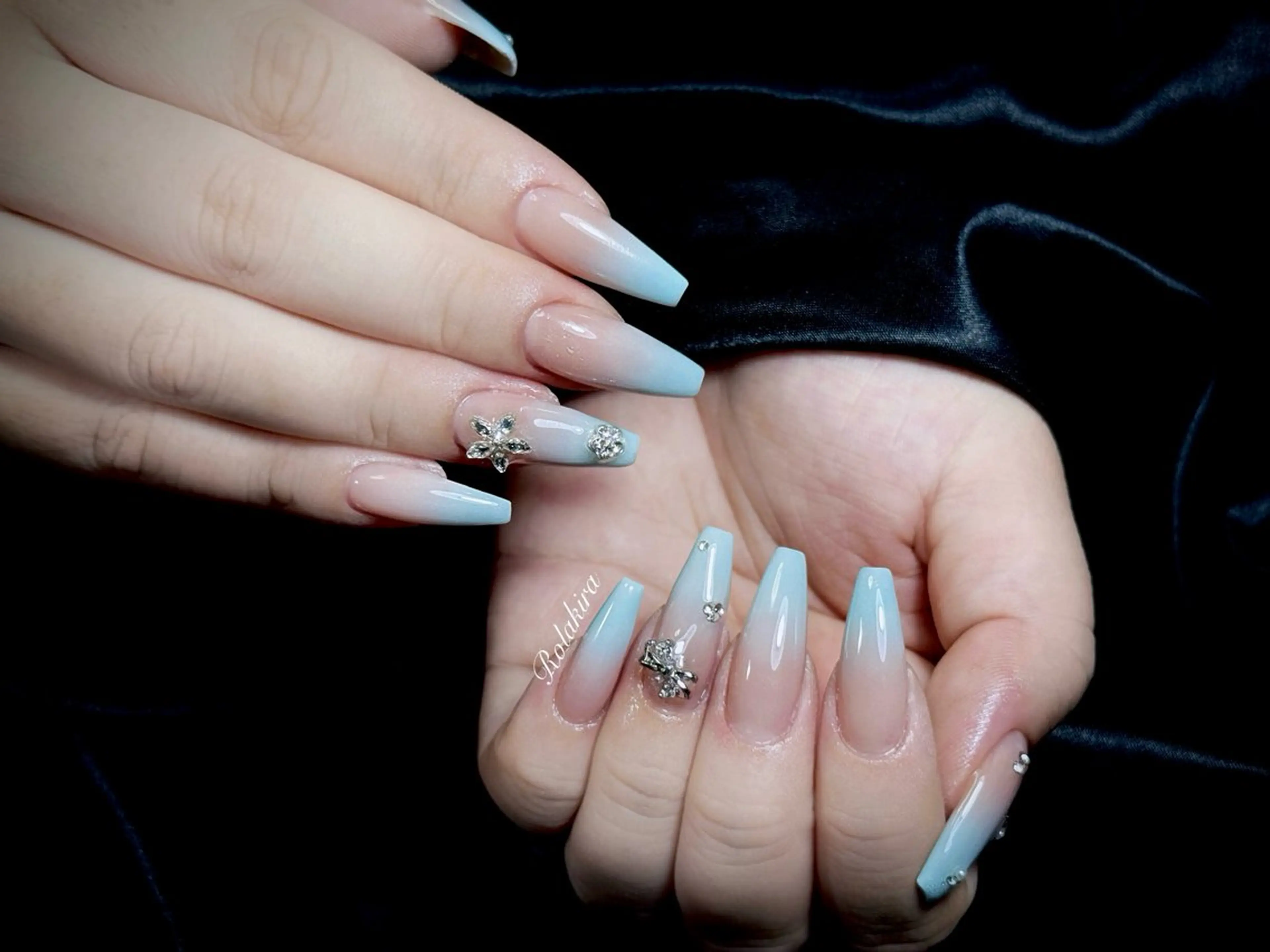 ネイル チークネイル 長さ出し フレンチネイル ジェルネイル 韓国ネイル ハンドネイル Rola kira 麗のネイルデザイン