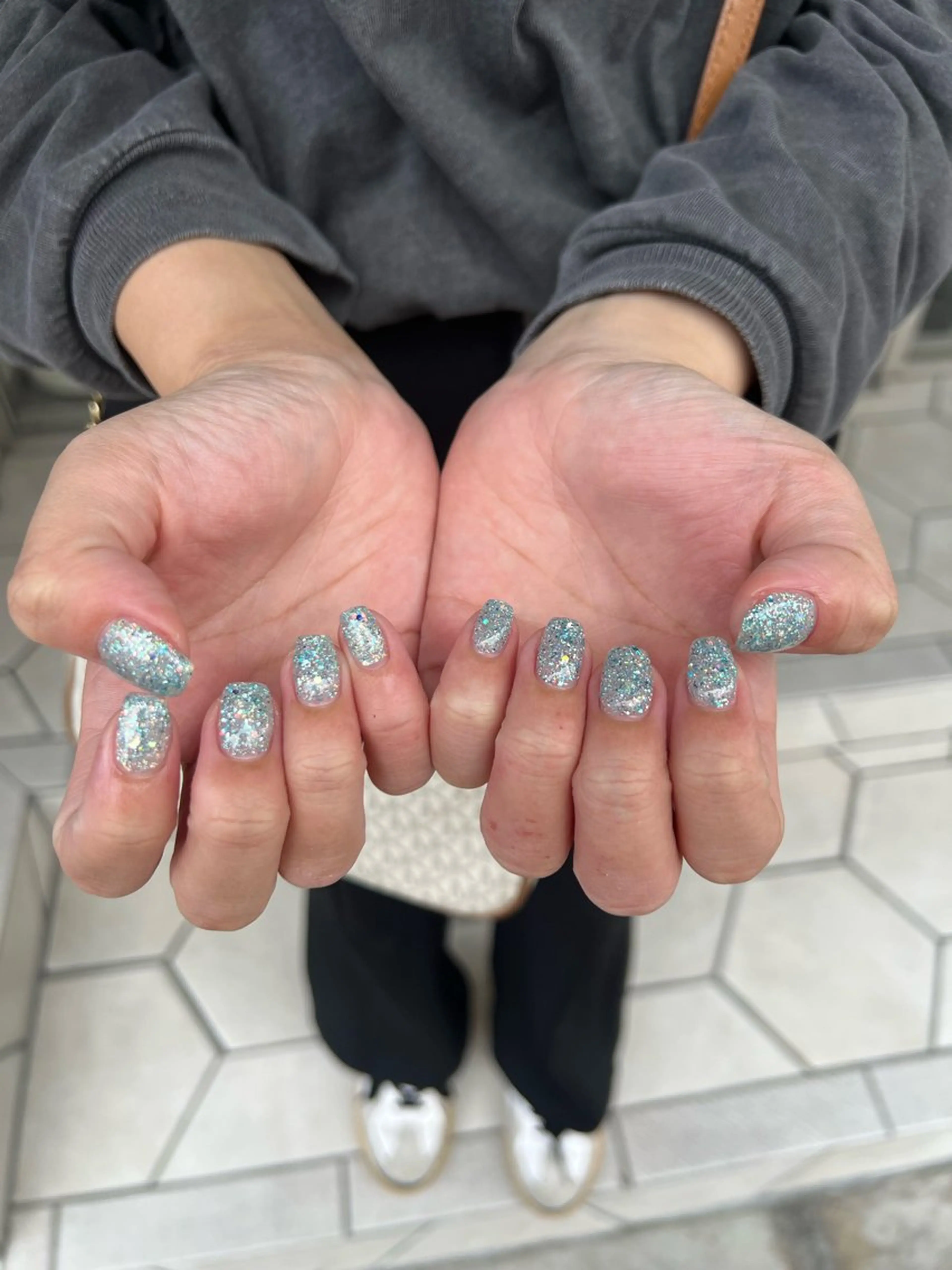 ネイル ラメ(グリッター) ワンカラーネイル Rommy Arisaのネイルデザイン