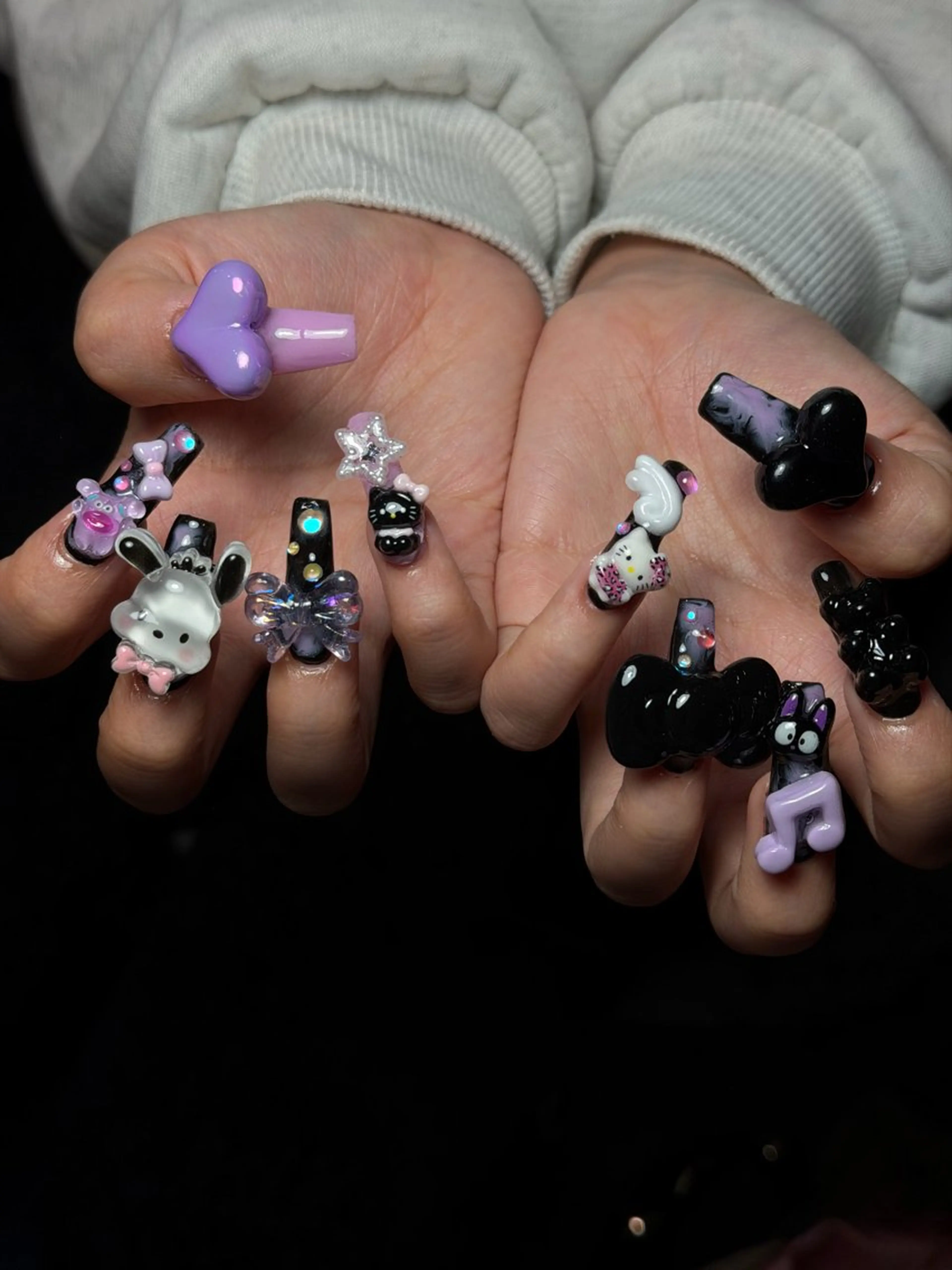 ネイル フレンチネイル グラデーション 韓国ネイル マグネットネイル シンプルネイル ハンドネイル CoMo Nail Studio所属・CoMo Nailのネイルデザイン