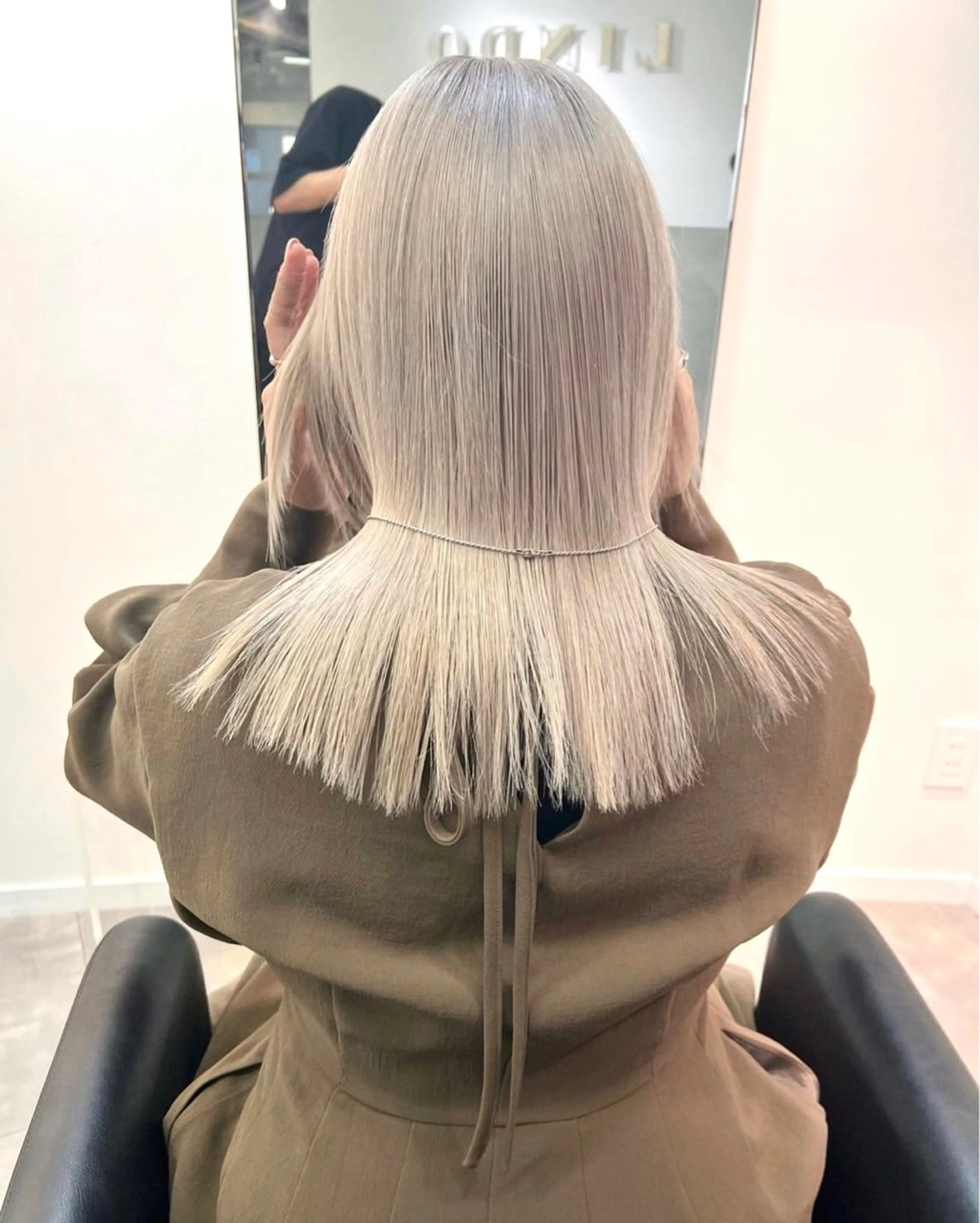 ロング カット トリートメント 心斎橋ヘアカラー ブリーチmarinaのヘアスタイル