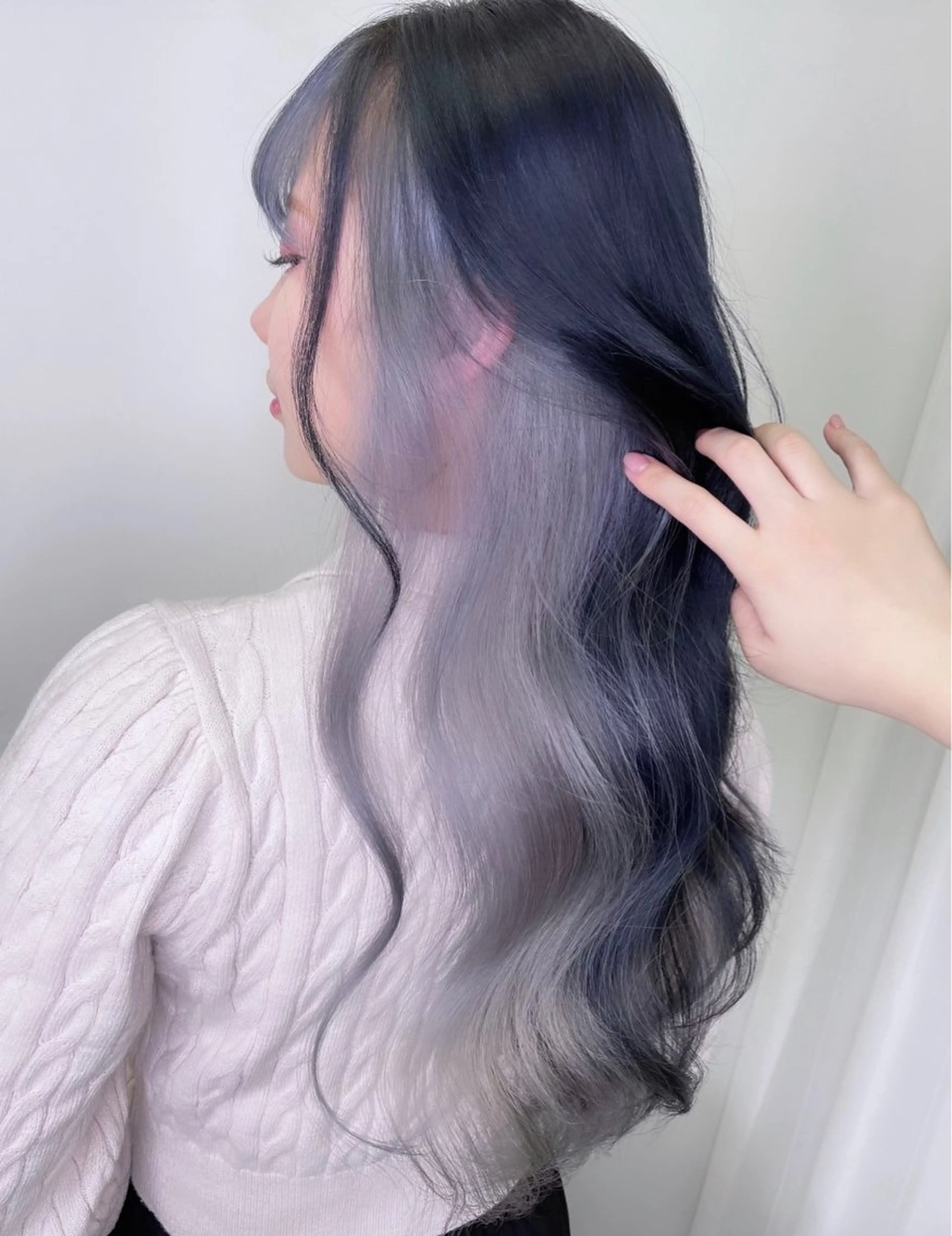 ロング カラー ヘアアレンジ MARQUEE所属・Ayame / ハイトーンカラーのヘアスタイル