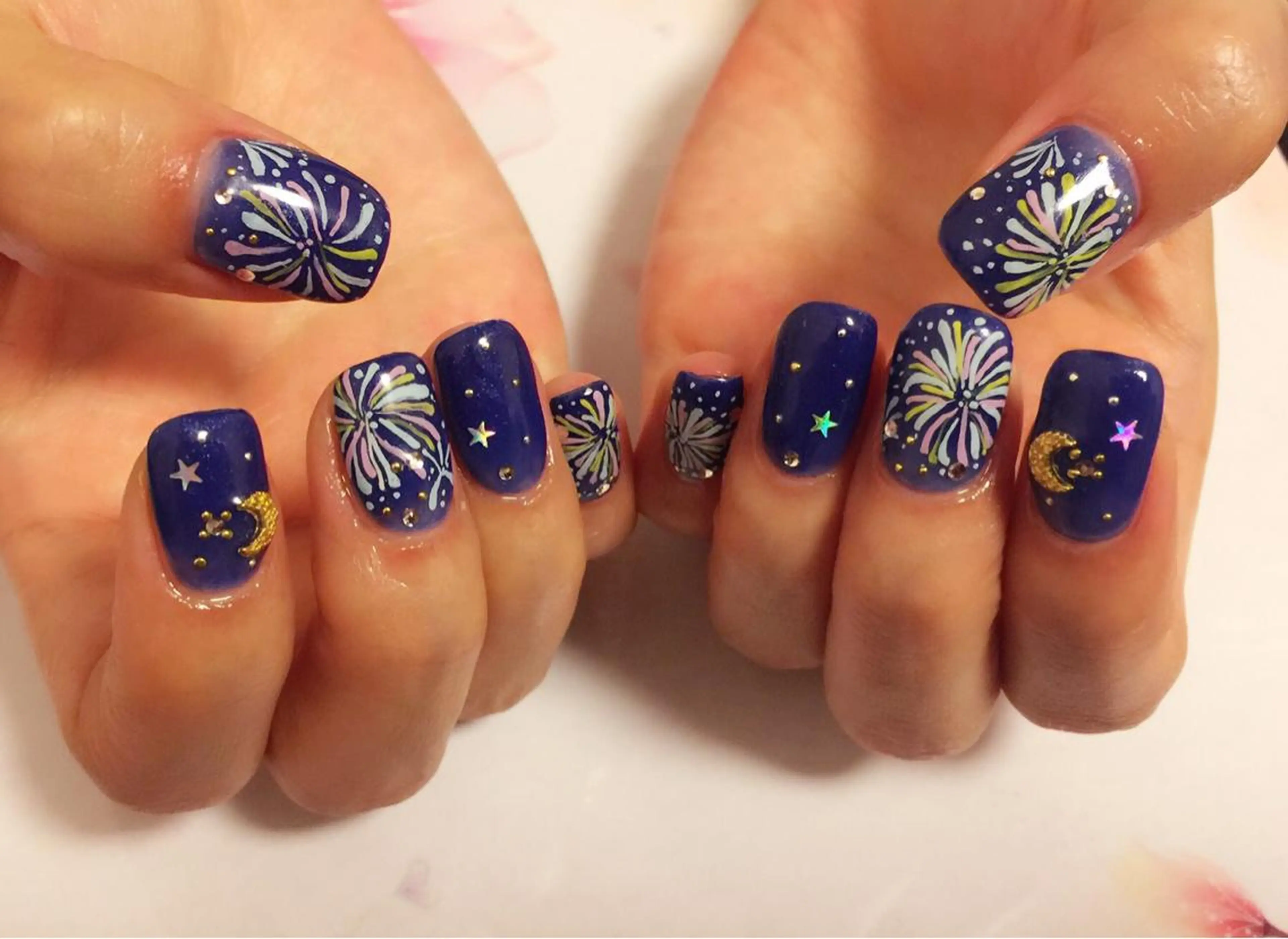 ネイル a yakaのネイルデザイン