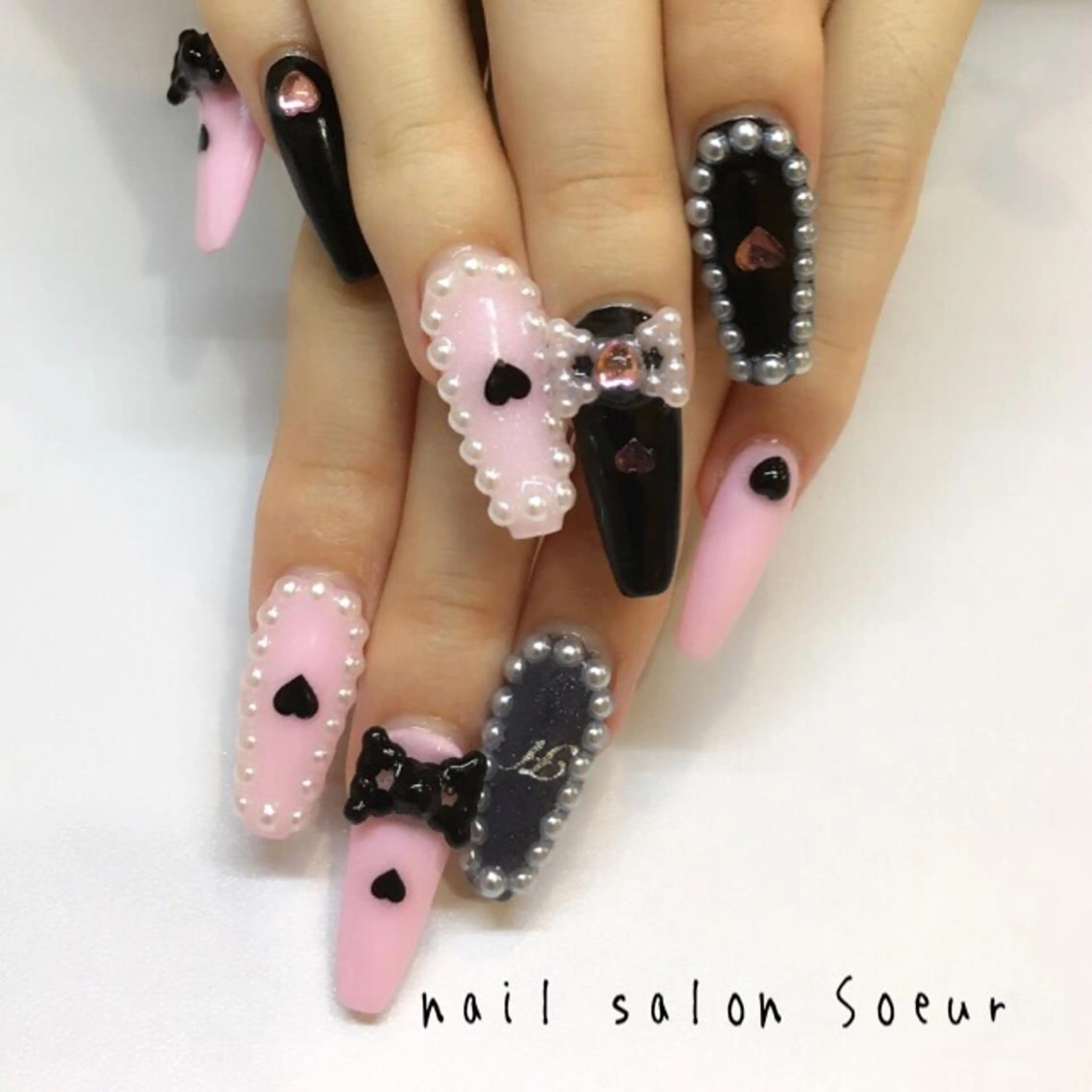 ネイル ハート 持ち込み ピンク リボン スカルプネイル ハンドネイル nail salon Soeurのネイルデザイン