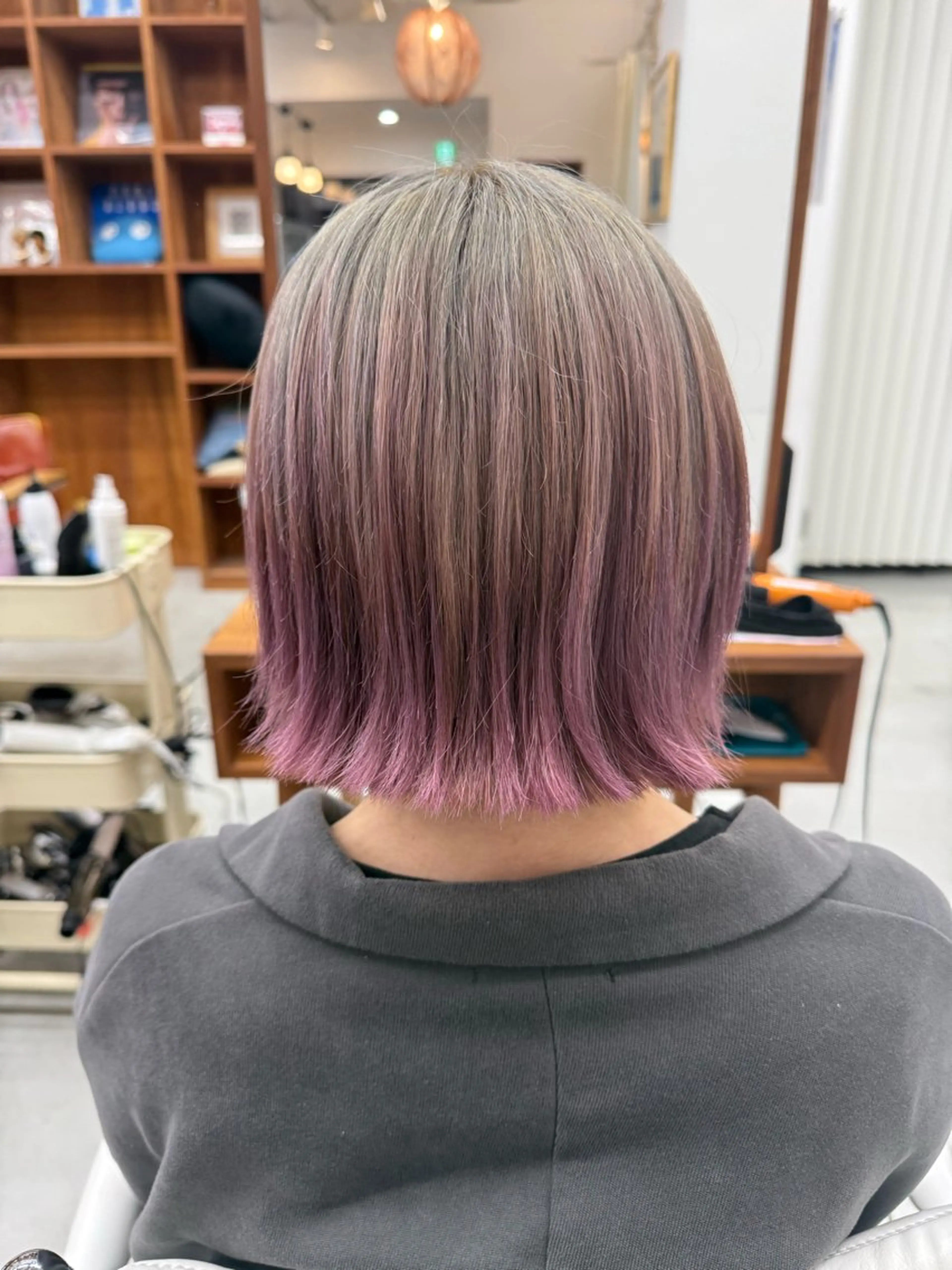 ショート カラー ブリーチ グラデーションカラー ピンクカラー シルバー カット ヘアカラー まなみ/ PORT SALONのヘアスタイル