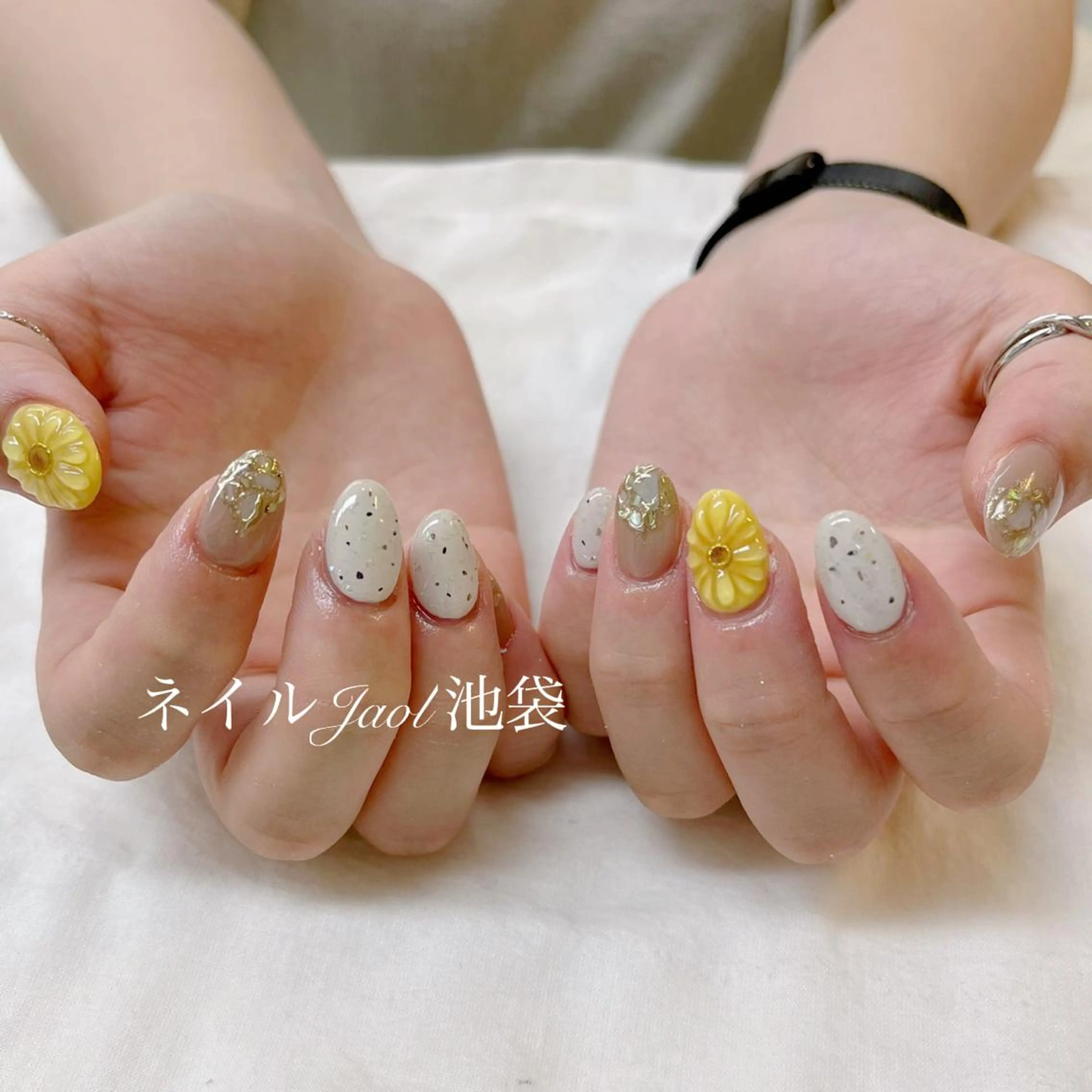 ミディアム ハンドネイル nail jaol池袋店所属・ネイルJaol 池袋のネイルデザイン