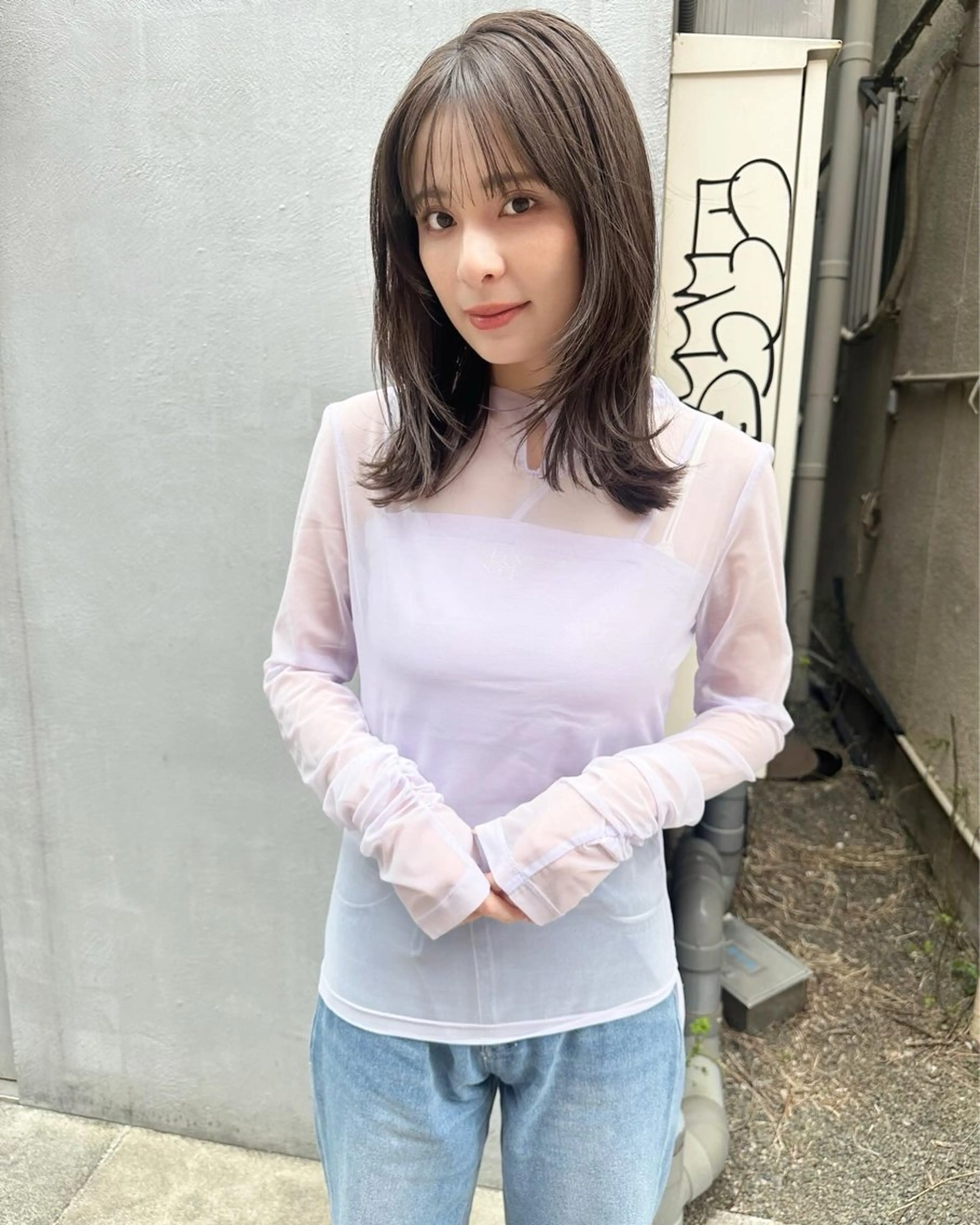 ミディアム 鎌倉 彩のヘアスタイル