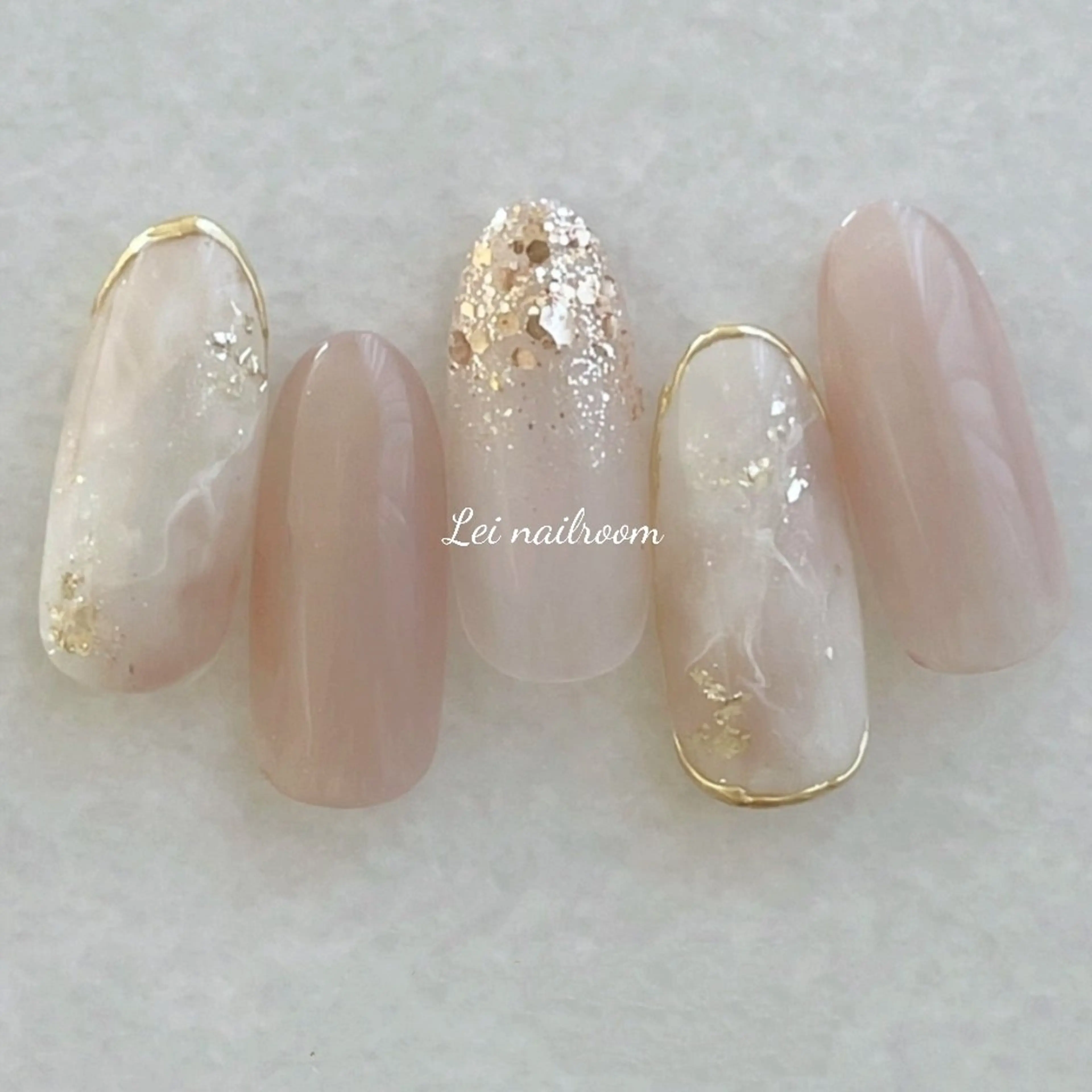 ❥ご新規様限定 定額ハンド❥モテネイル✨大理石×ミラーの写真