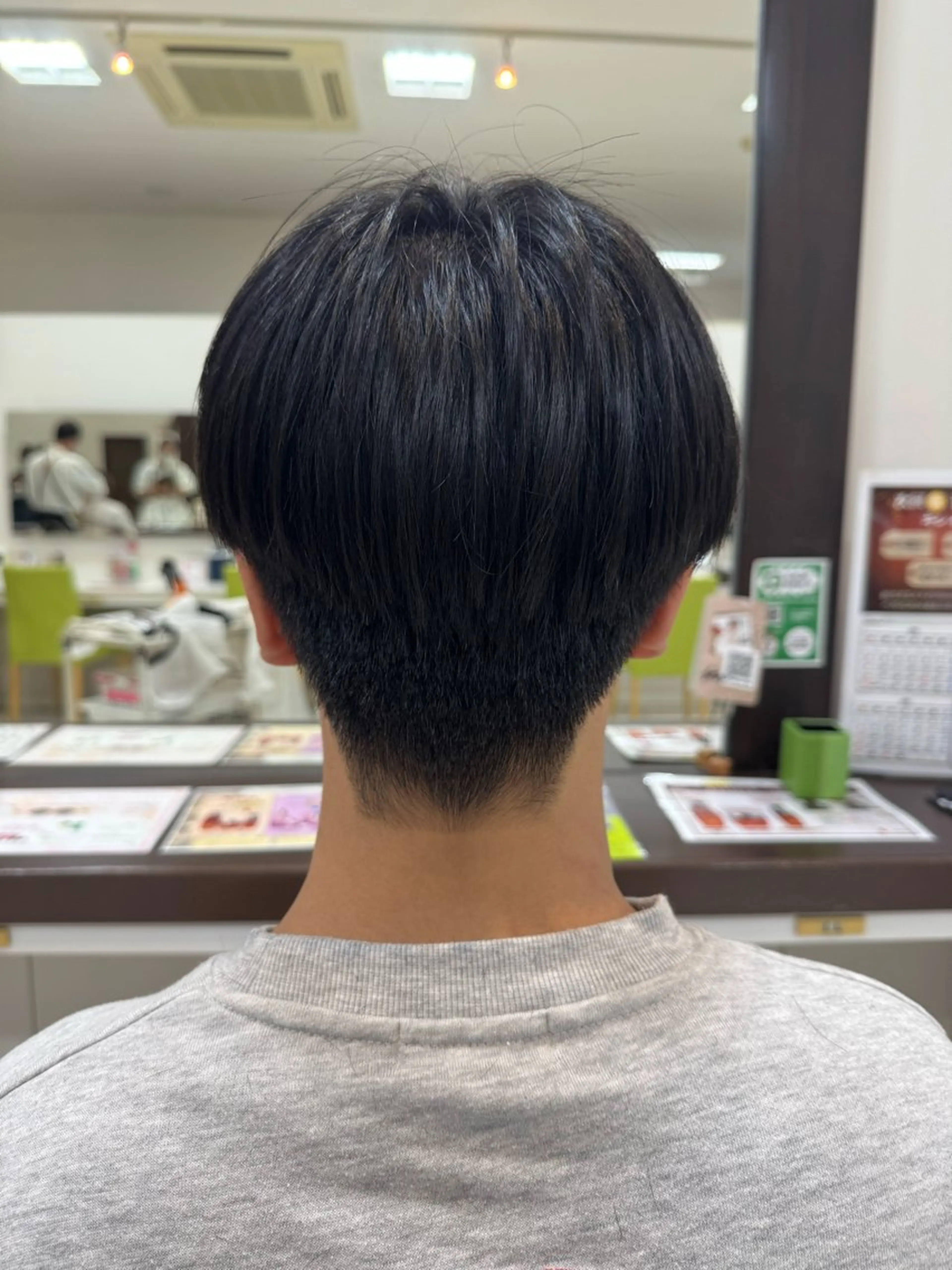 ショート 小達 陽菜のヘアスタイル