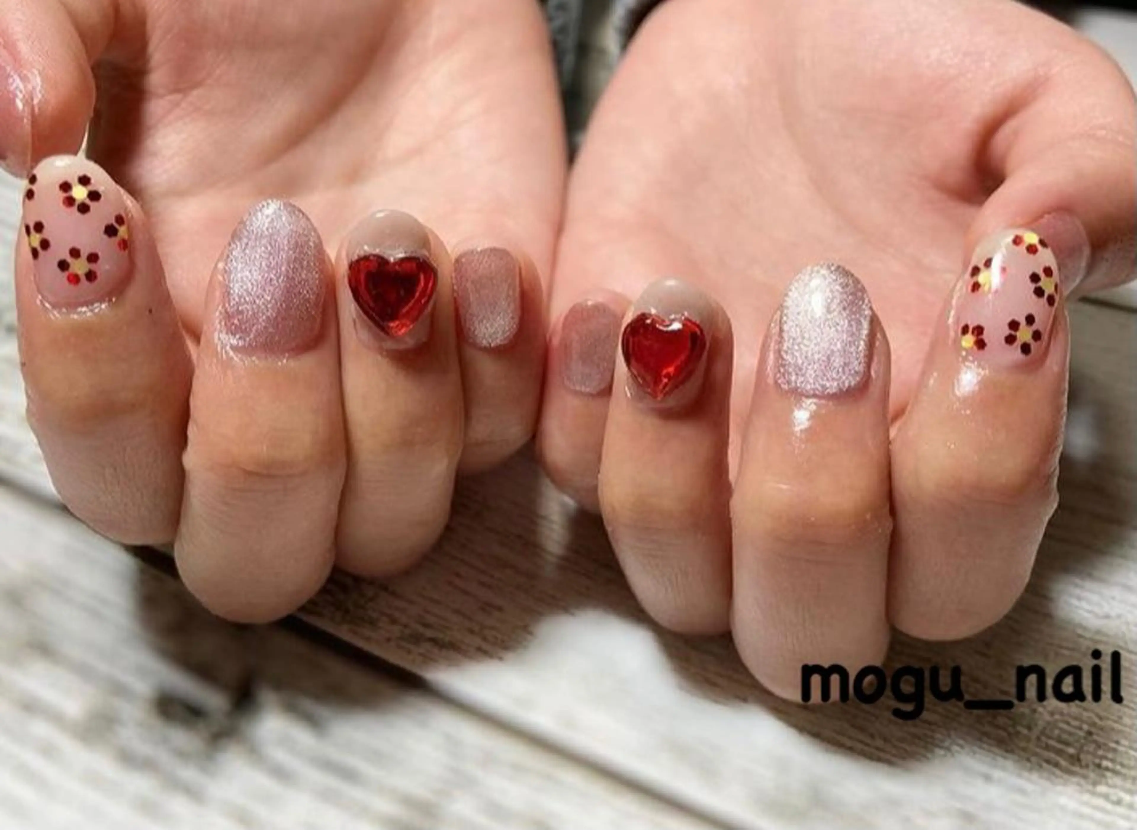 ネイル Mogu_ nailのネイルデザイン