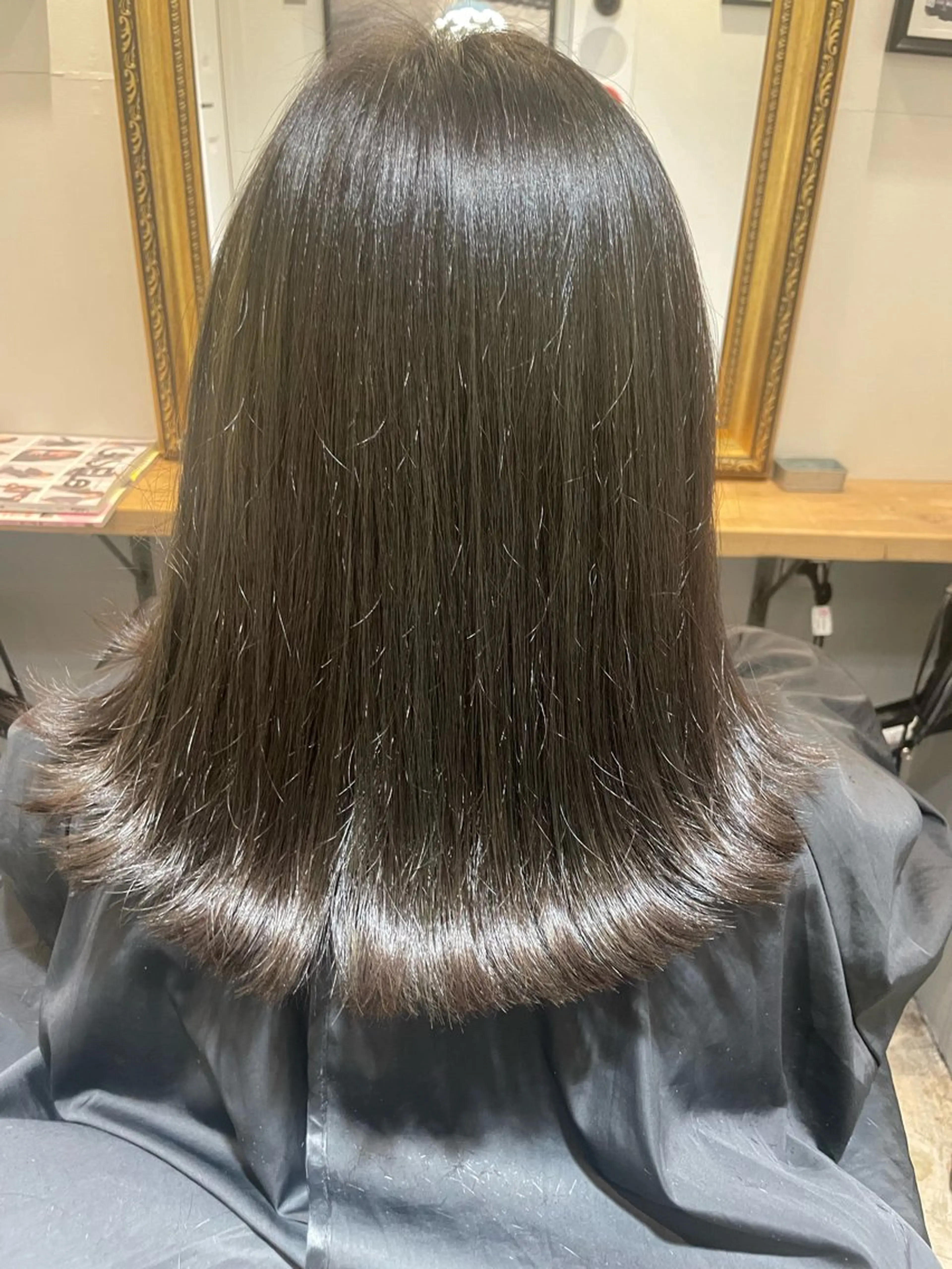 ミディアム 田中 志織のヘアスタイル