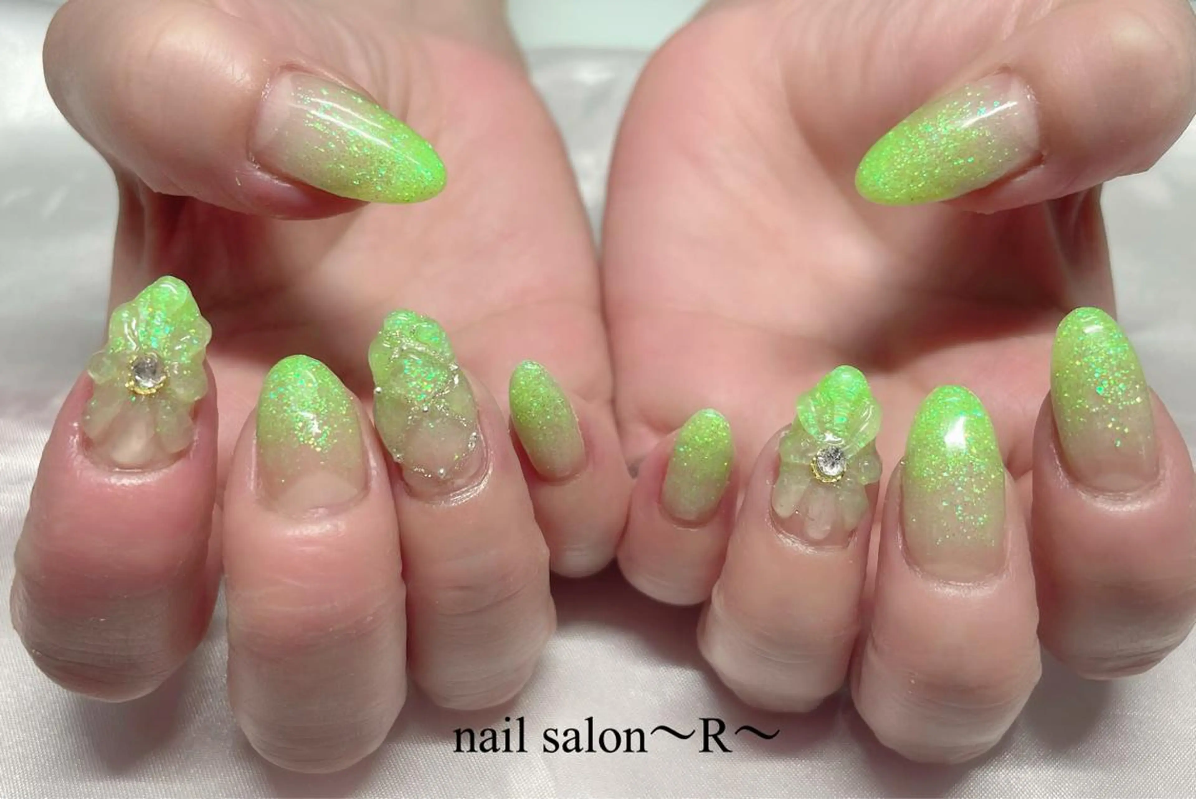 ネイル アートネイル ハンドネイル 〜 R〜 プライベートサロンのネイルデザイン