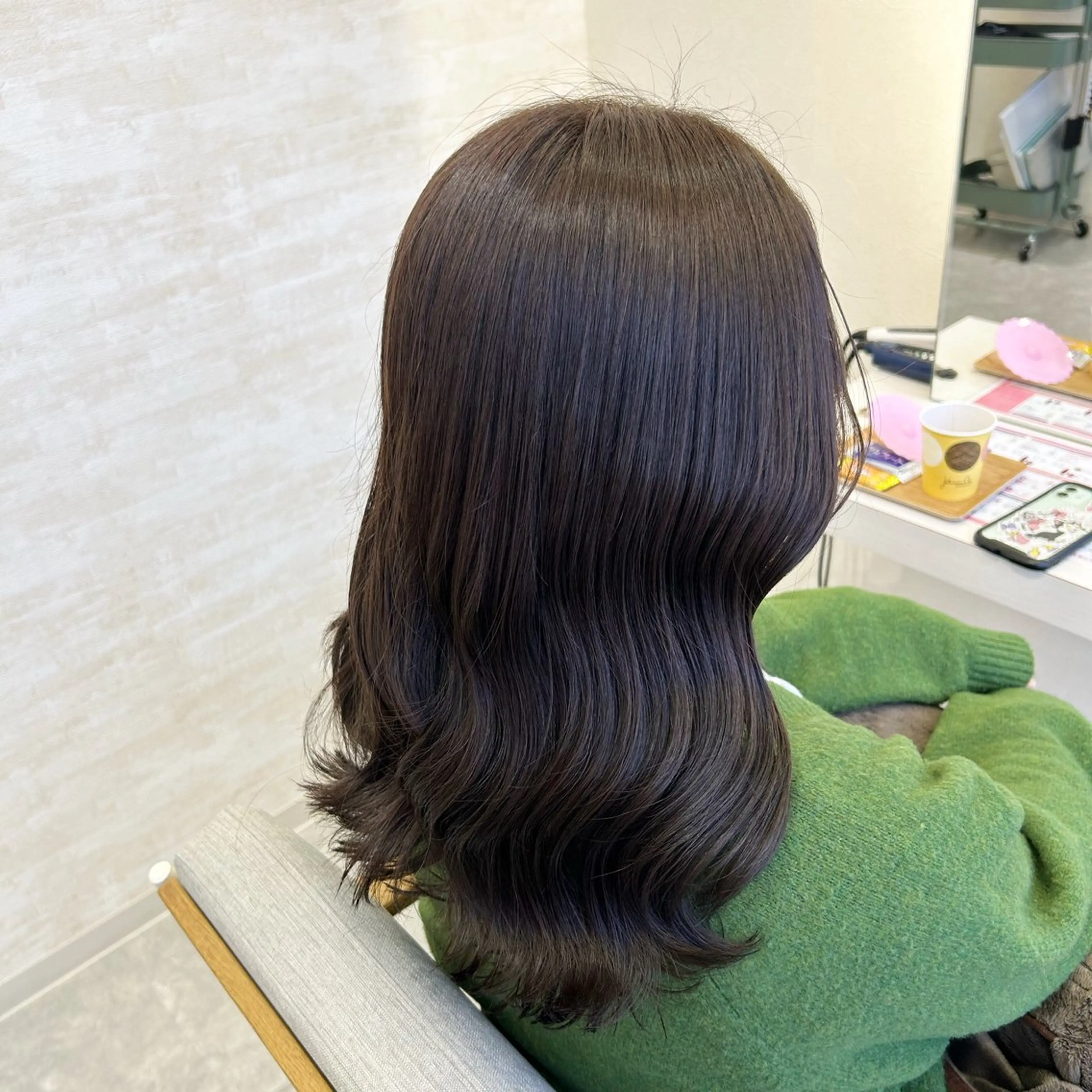 ミディアム カラー ヘアアレンジ カット ヘアカラー トリートメント 髪質改善&艶感カラー 🪄岡井美結のヘアスタイル