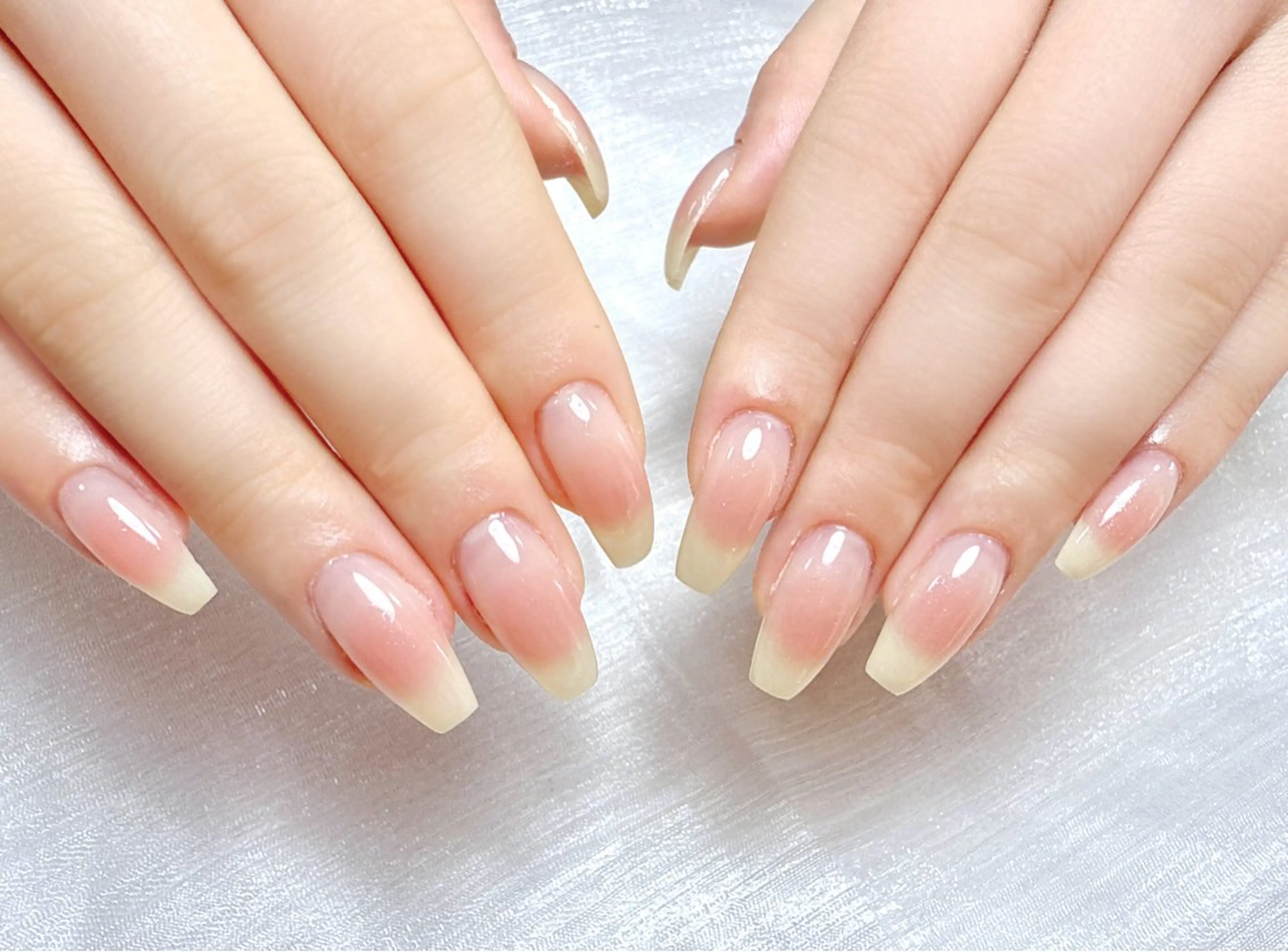 ネイル チークネイル ハンドネイル ハンドケア L. Nailのネイルデザイン