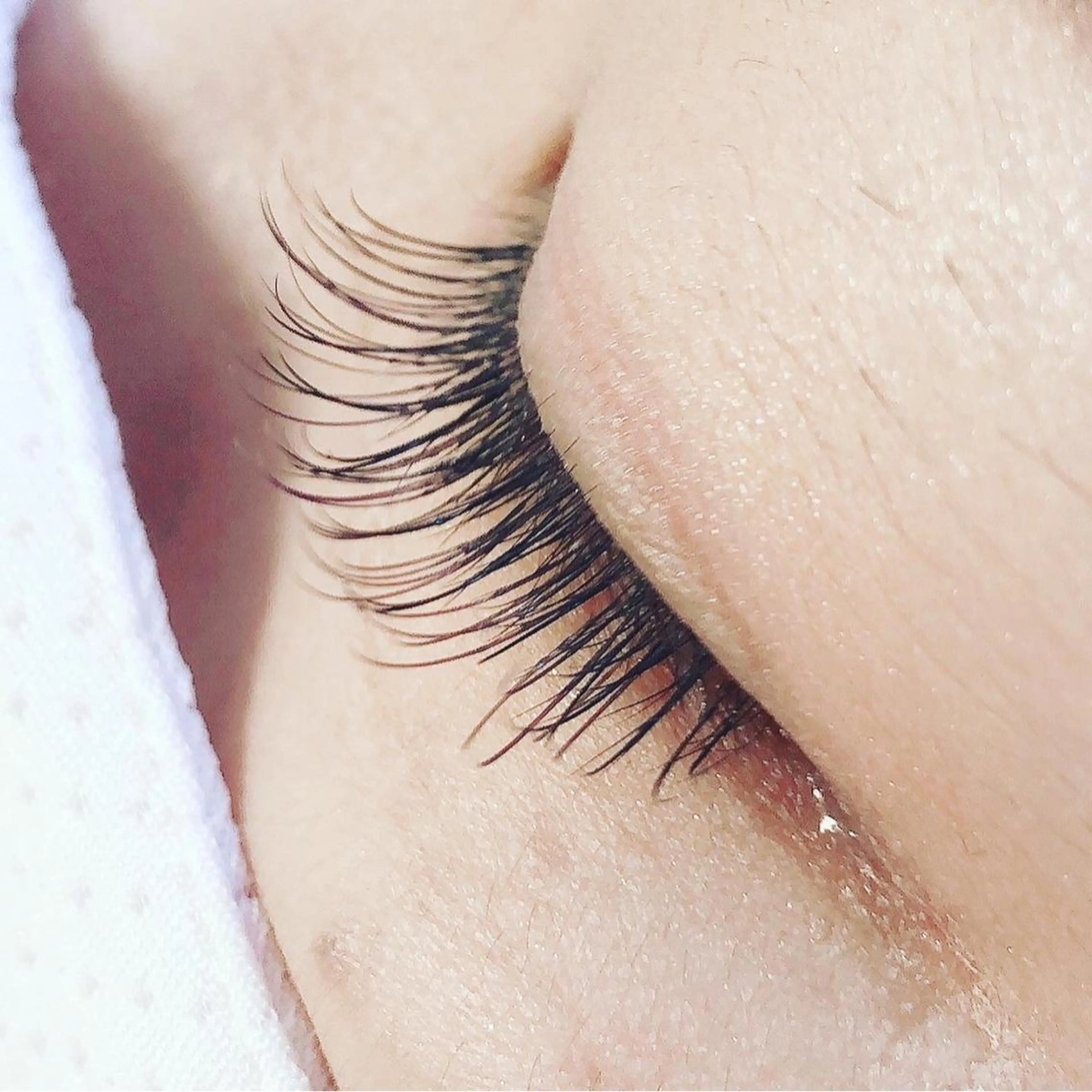 マツエク・マツパ emi ...の眉毛・アイブロウイメージ