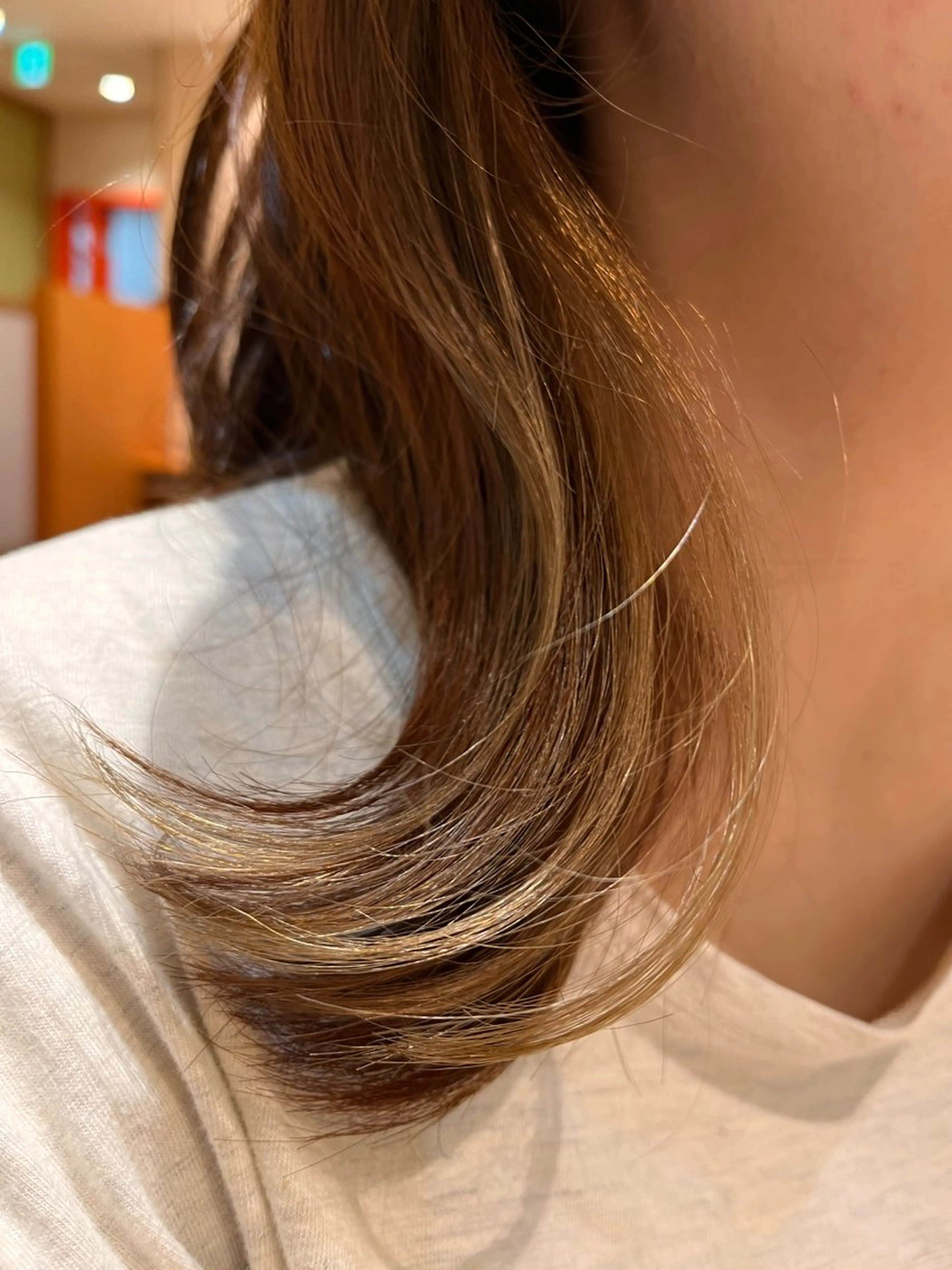 カラー ベージュカラー ブリーチ ミルクティーベージュ オレンジ Lita所属・Lita MIRI🌱のヘアスタイル