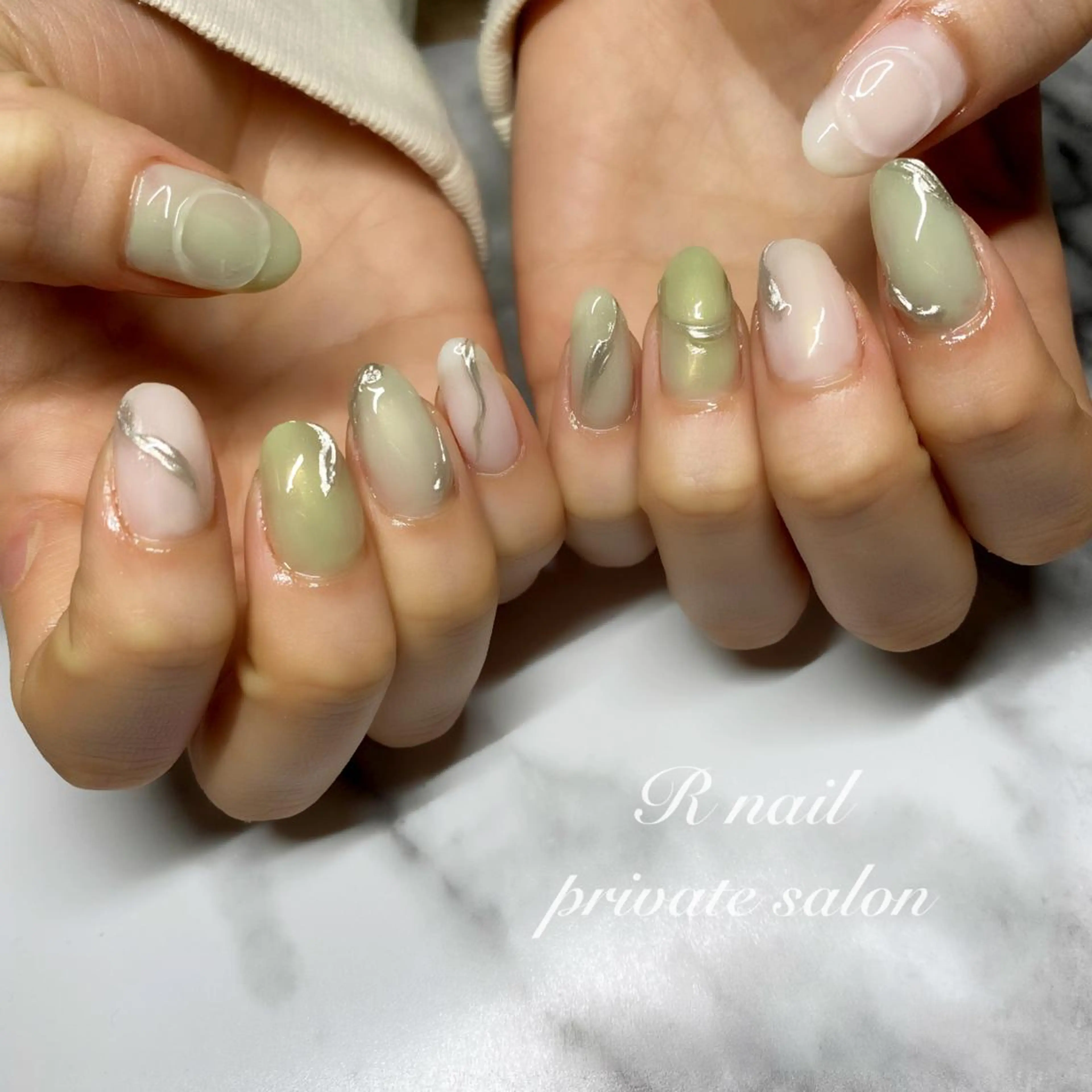 ネイル R nailのネイルデザイン