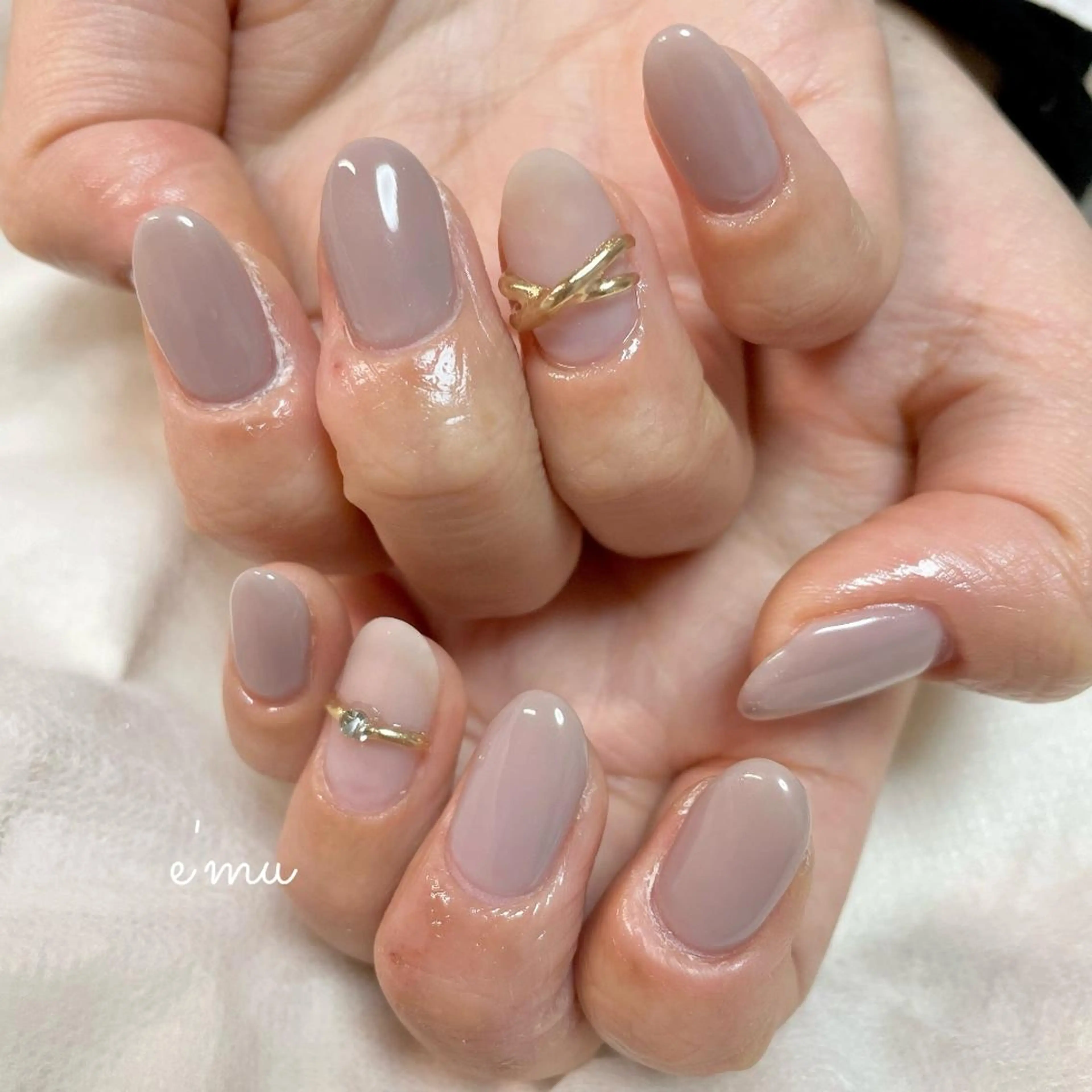 ネイル オフィスネイル ワンカラーネイル nail salon e'mu💐のネイルデザイン
