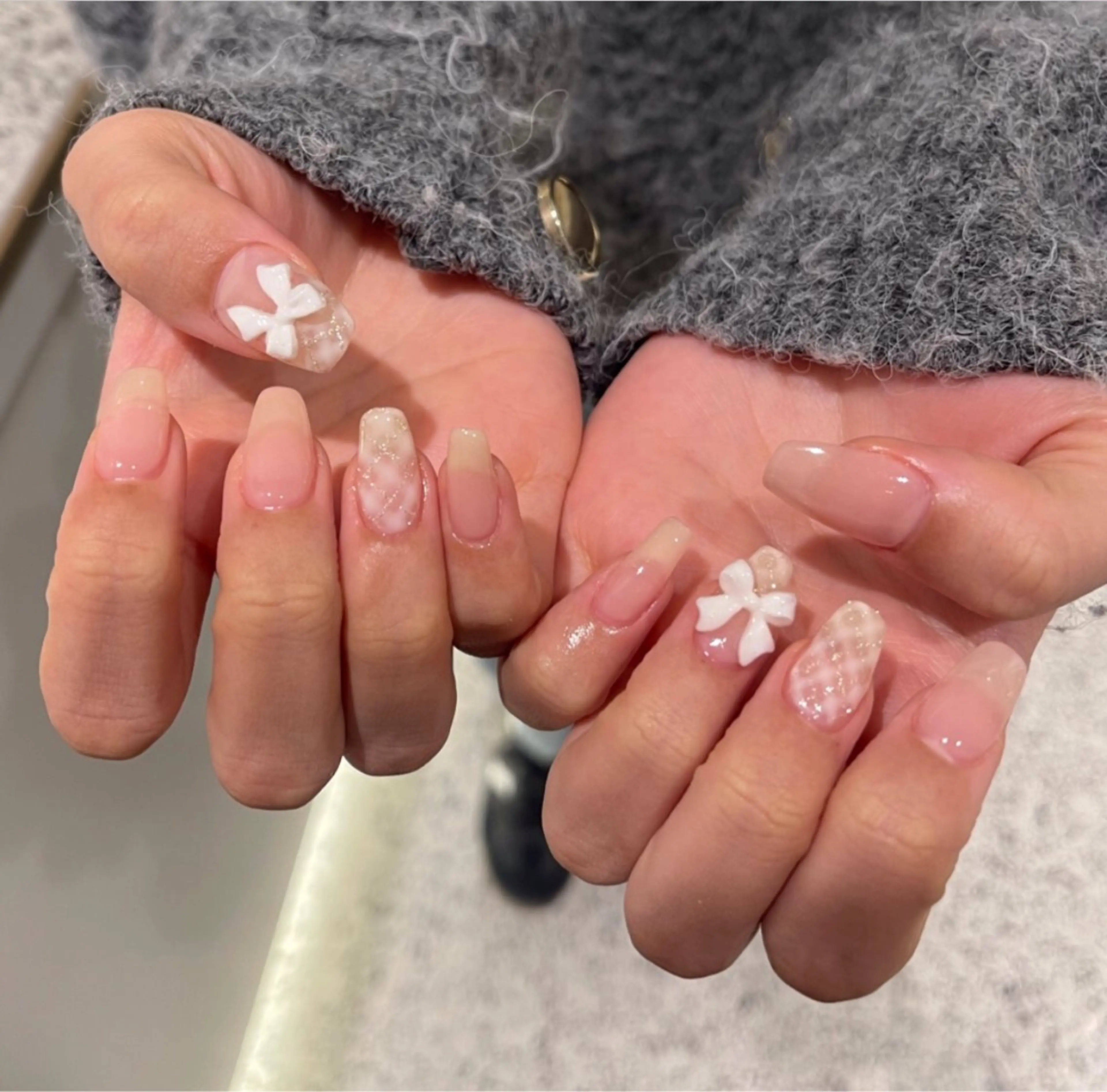 ネイル 長さ出し グラデーション キラキラネイル 韓国ネイル ラメ(グリッター) ハンドネイル ハンドケア Chisa Nail Studio所属・チ サのネイルデザイン