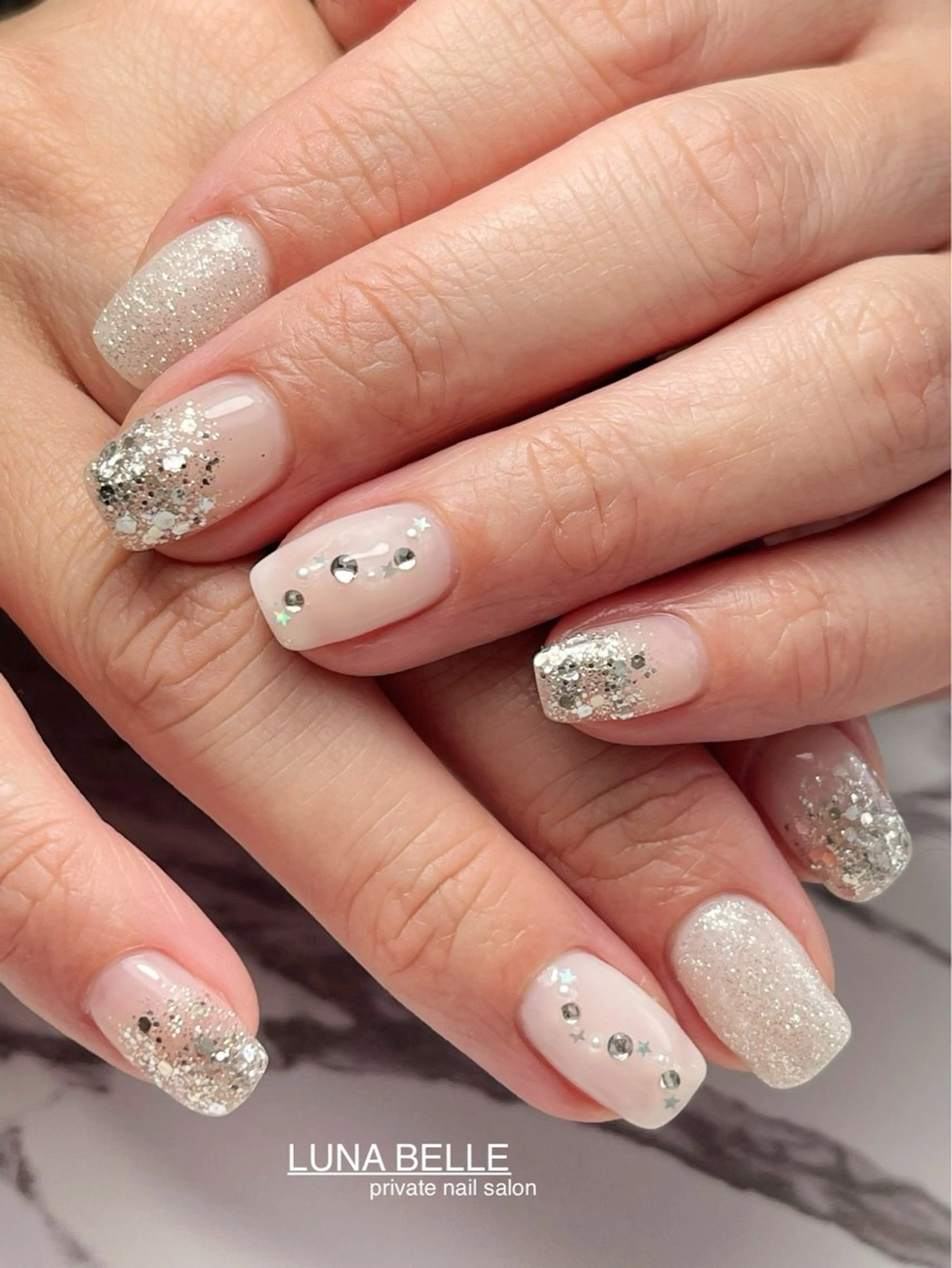 ネイル アートネイル ラメ(グリッター) ホワイト ハンドネイル LUNA BELLEのネイルデザイン