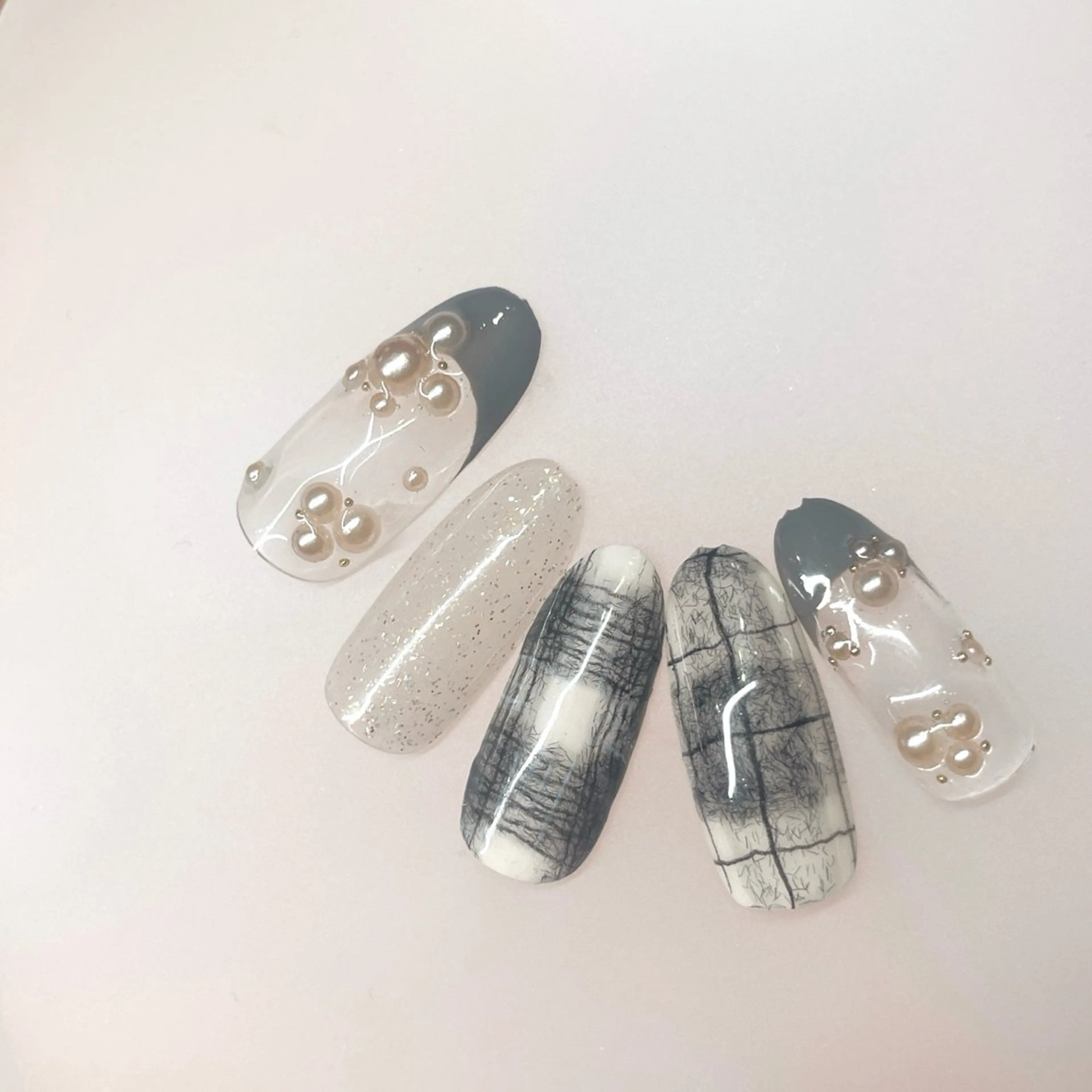 ネイル アートネイル 長さ出し ハンドネイル A85G ayakoのネイルデザイン