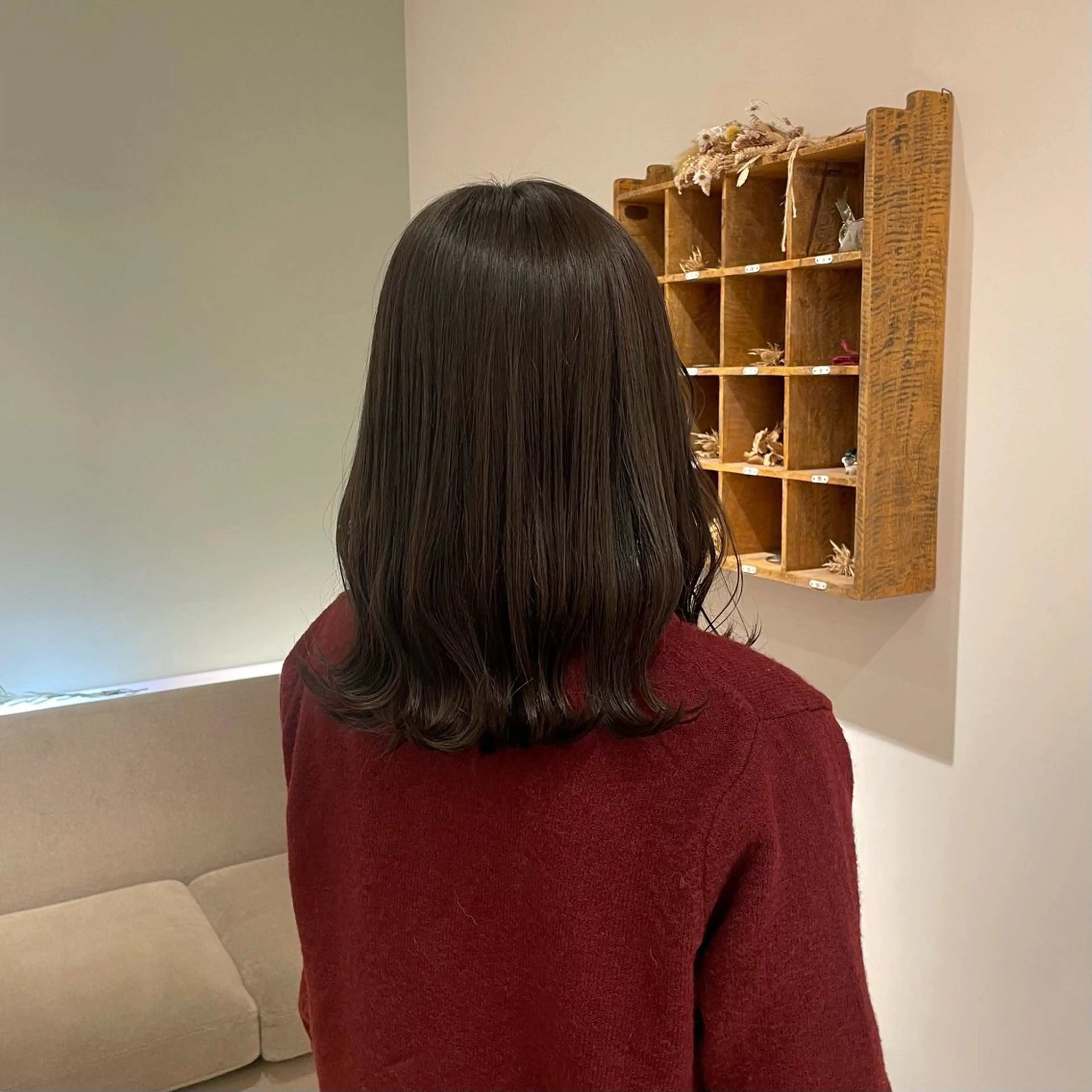 セミロング 上村 七海のヘアスタイル