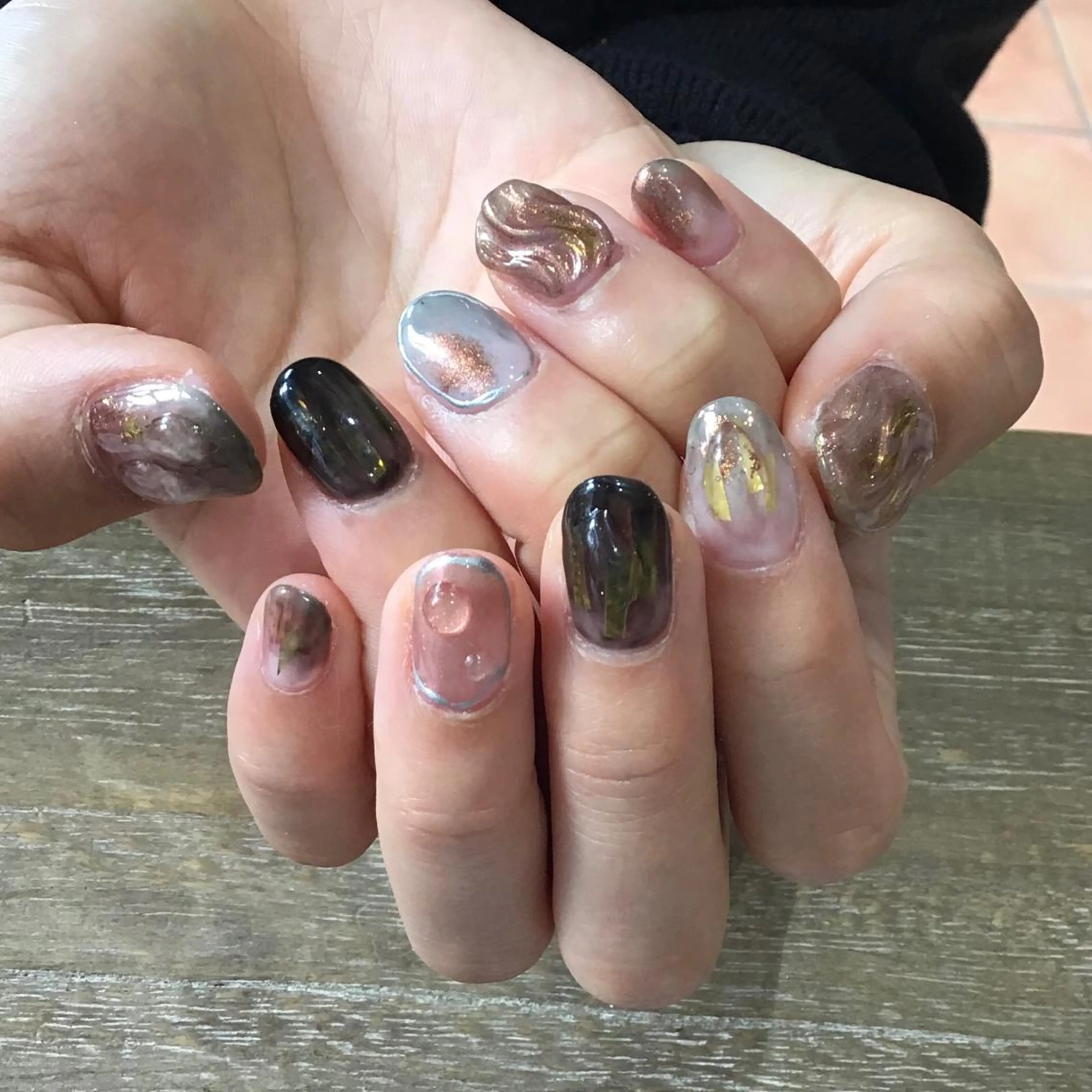 ネイル ハンドネイル Nest 三田のマツエク・マツパデザイン