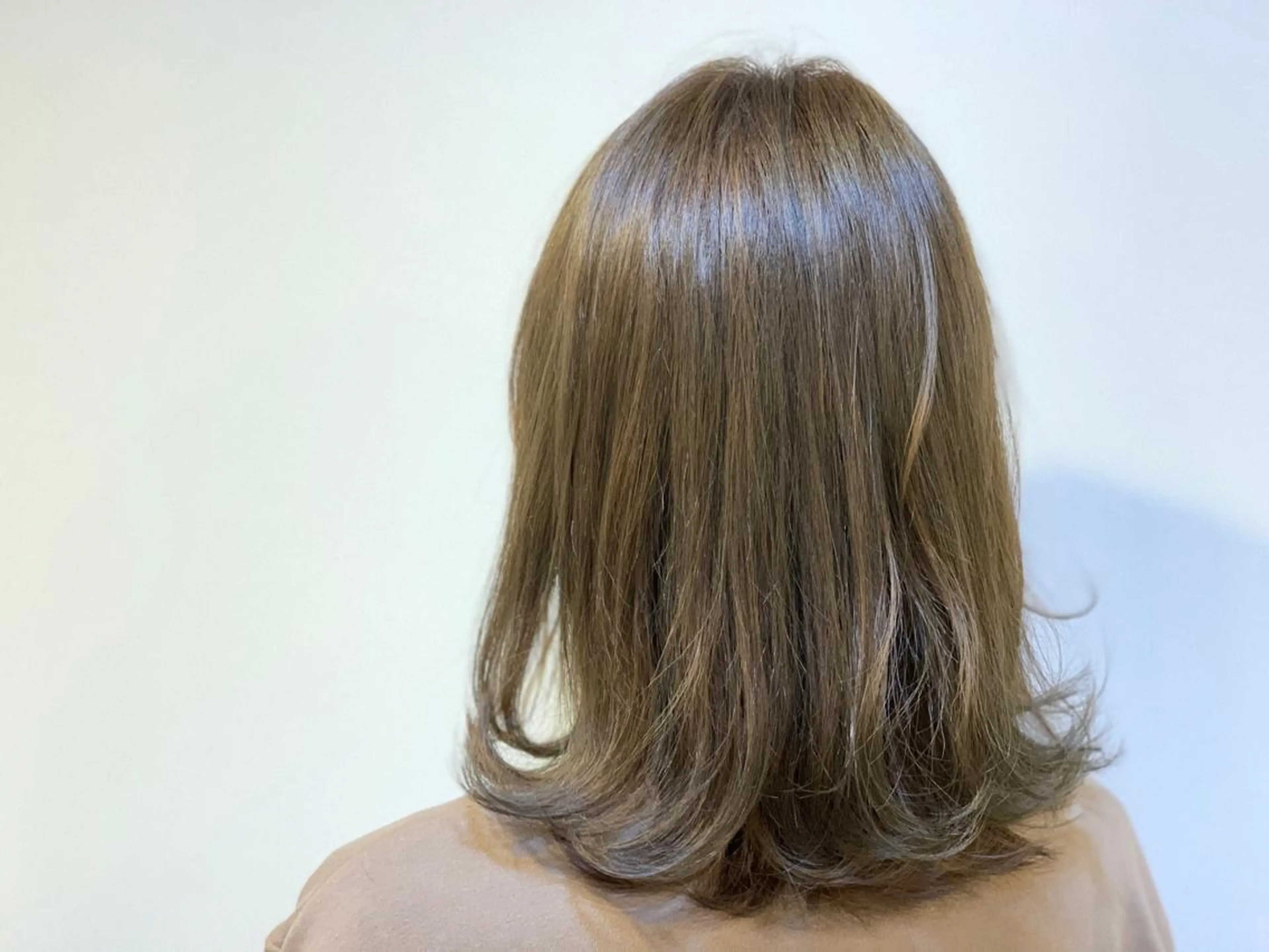 ミディアム カラー ヘアカラー トリートメント IORI #韓国ヘア#髪質改善のヘアスタイル