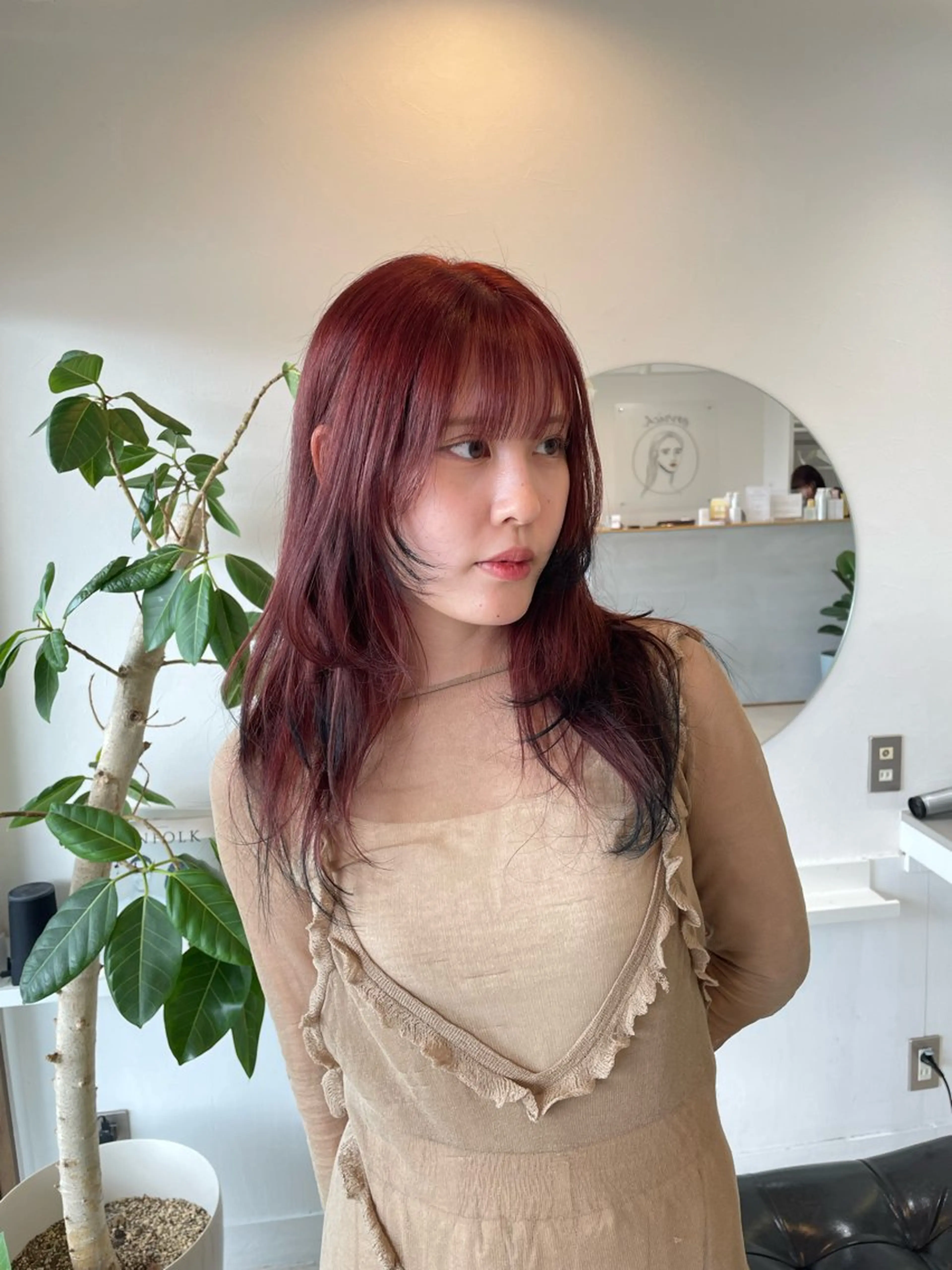 ロング レイヤーカット ヘアカラー 前川 瑞希のヘアスタイル